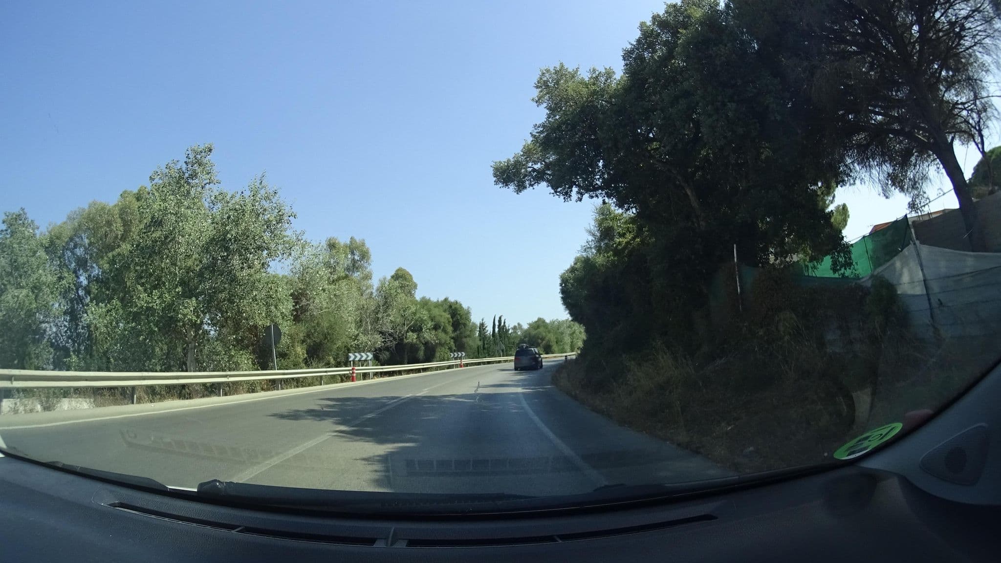 Street view near Alojamiento el Chaparro Barbate, Barbate — © robertogeb (CC BY-SA · Mapillary)