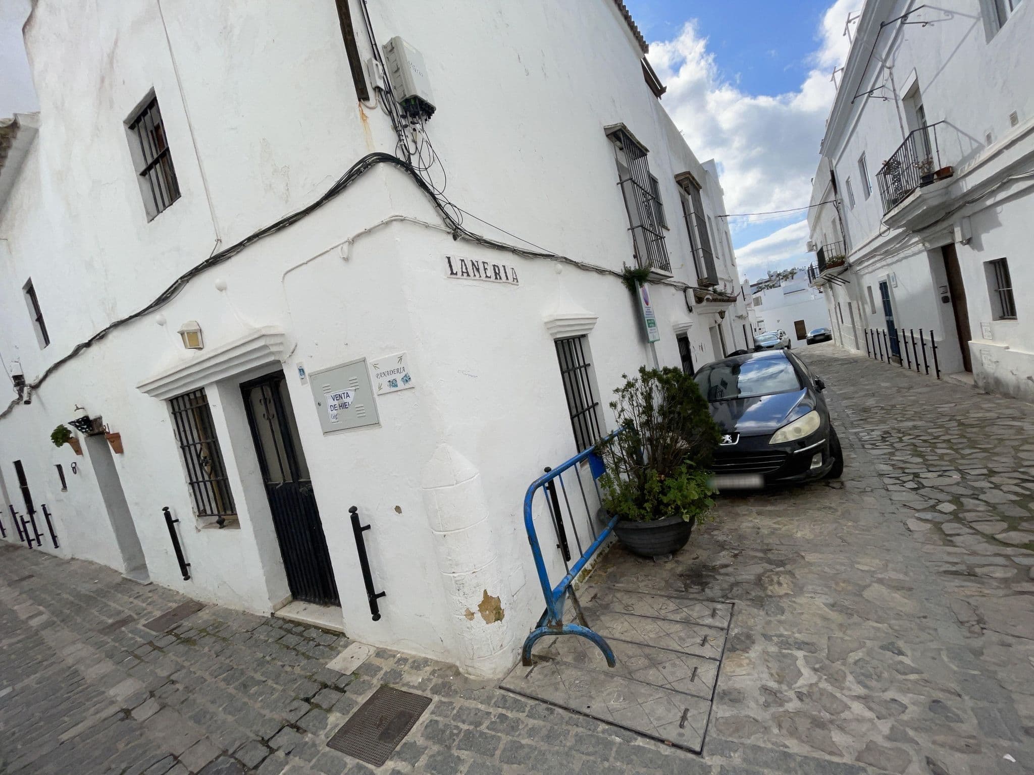 Street view near Casabelén, Vejer de la Frontera — © seraq (CC BY-SA · Mapillary)
