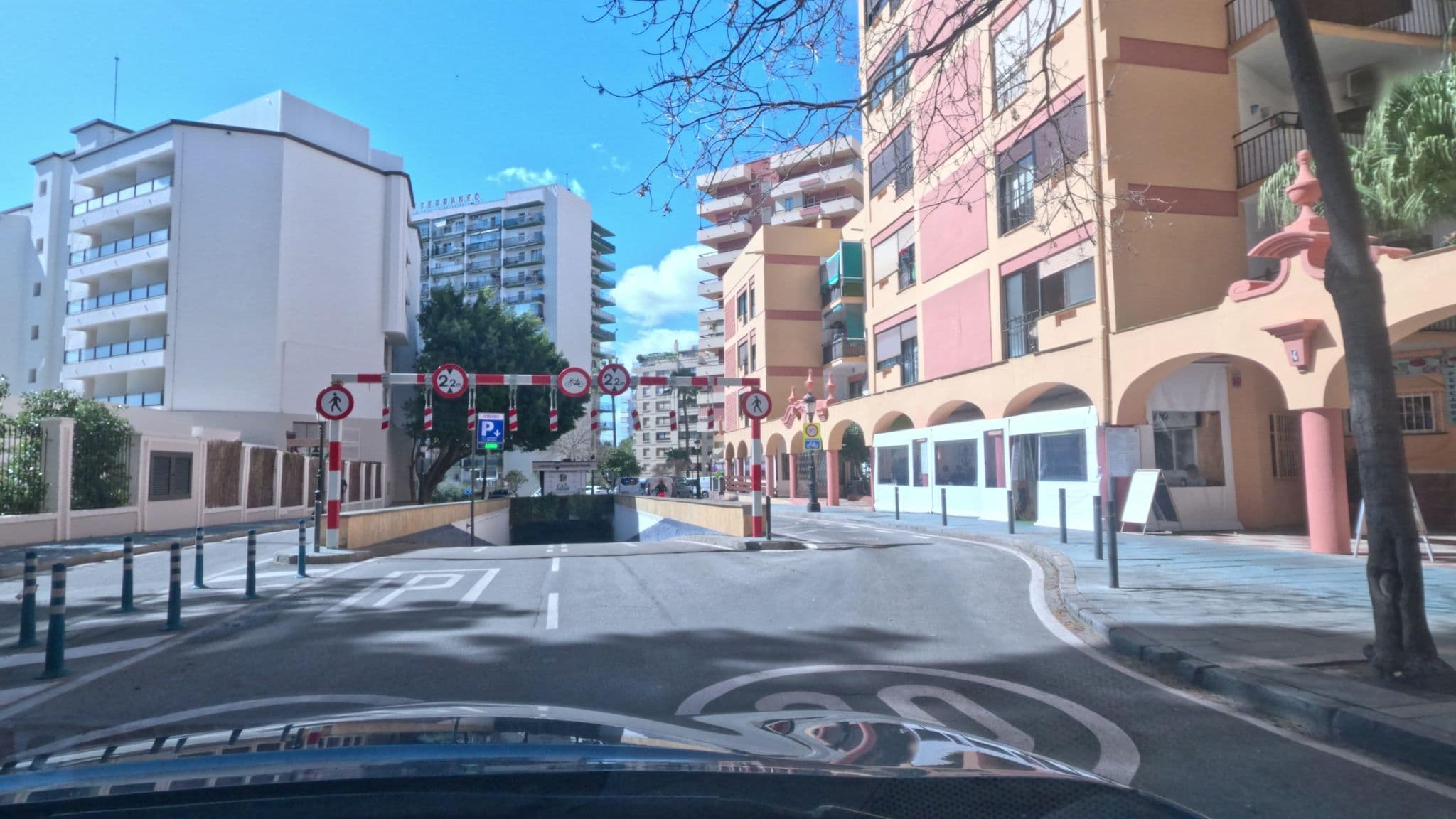 Street view near Fuertegroup, Marbella — © filipc (CC BY-SA · Mapillary)