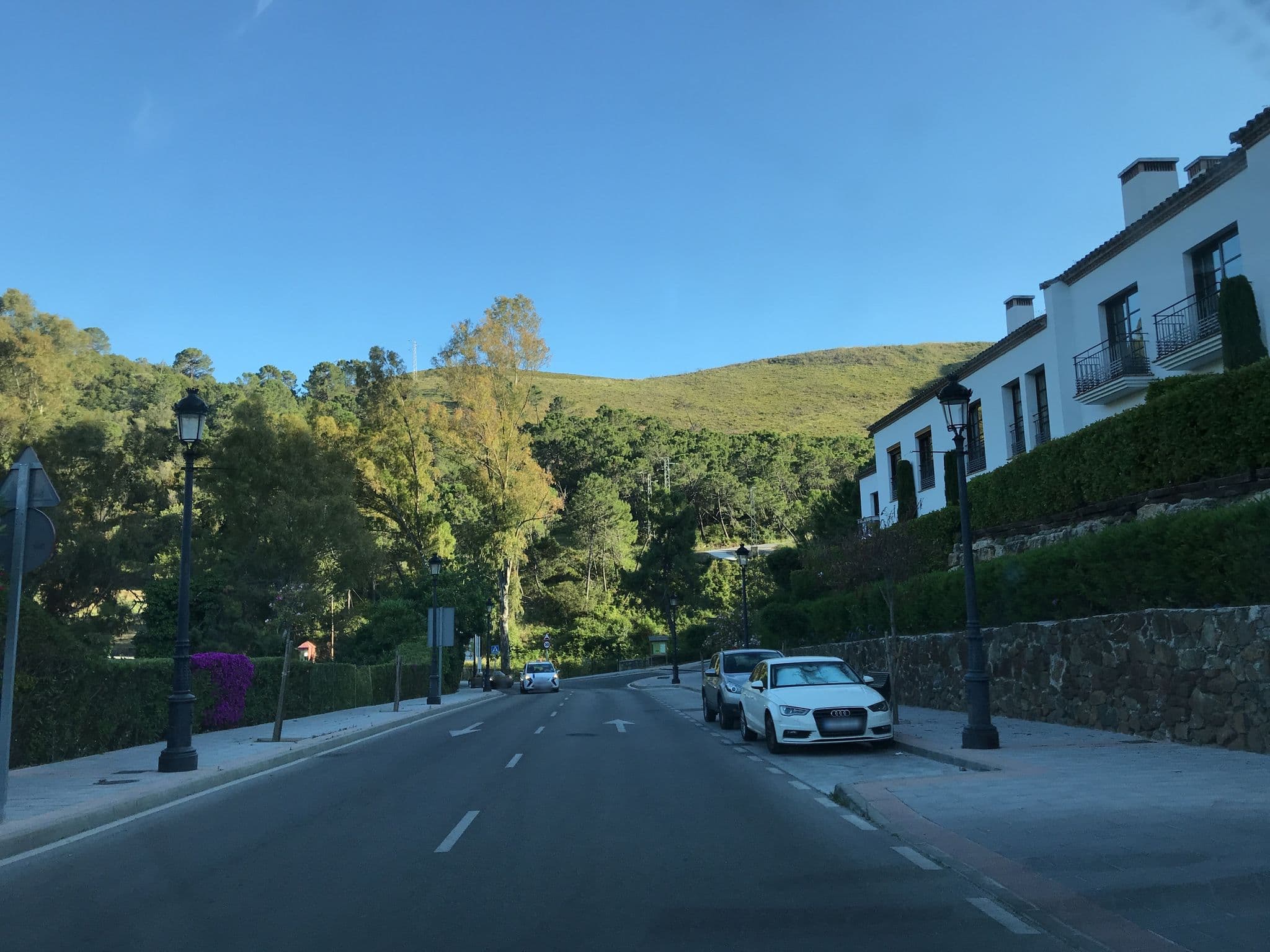 Street view near Alabardero Resort, Benahavís — © ottor (CC BY-SA · Mapillary)