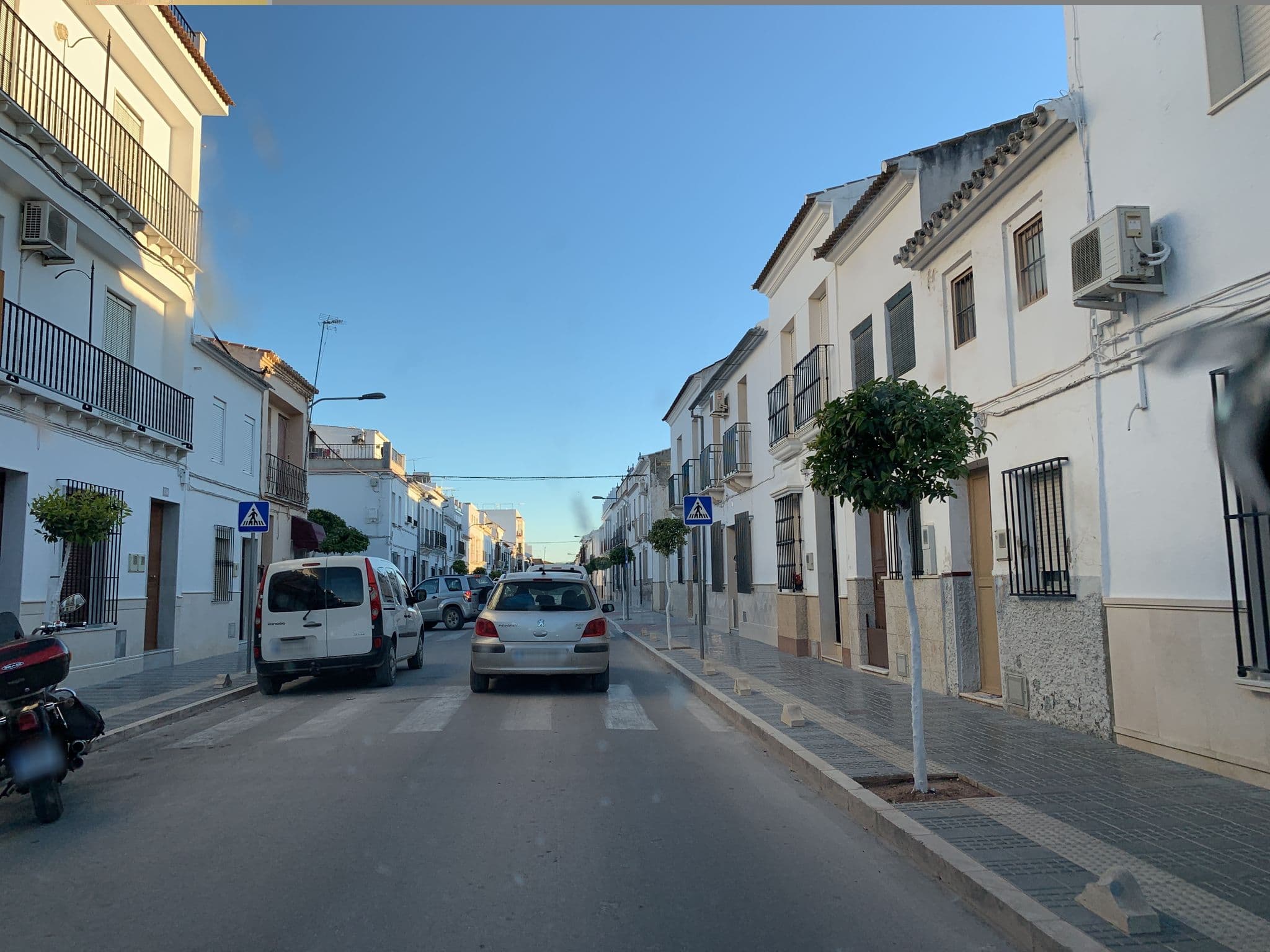Street view near Río Seco, Pedrera — © rainerup (CC BY-SA · Mapillary)