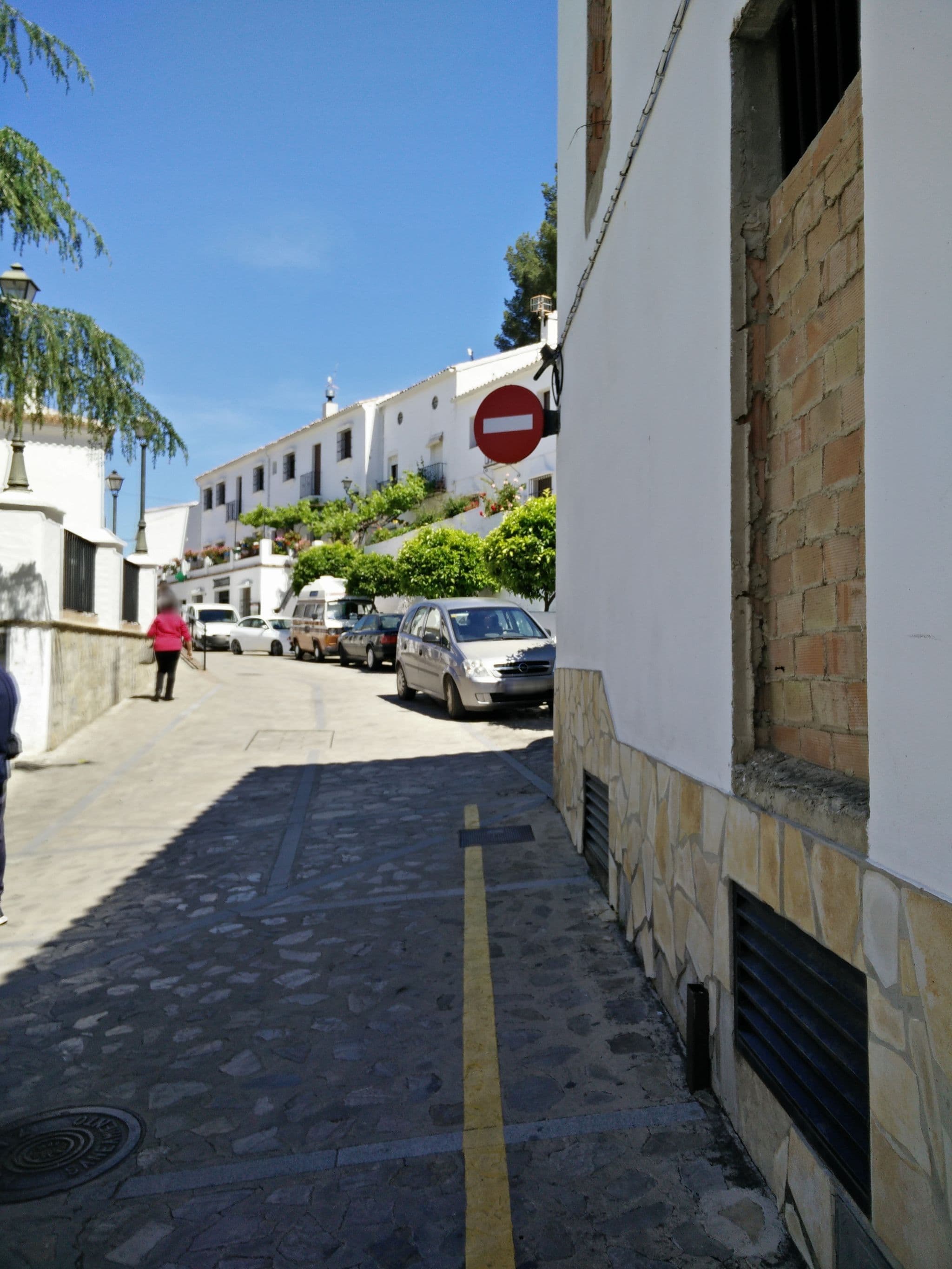 Street view near El Buen Sitio, Zahara — © bernardvoyageur (CC BY-SA · Mapillary)