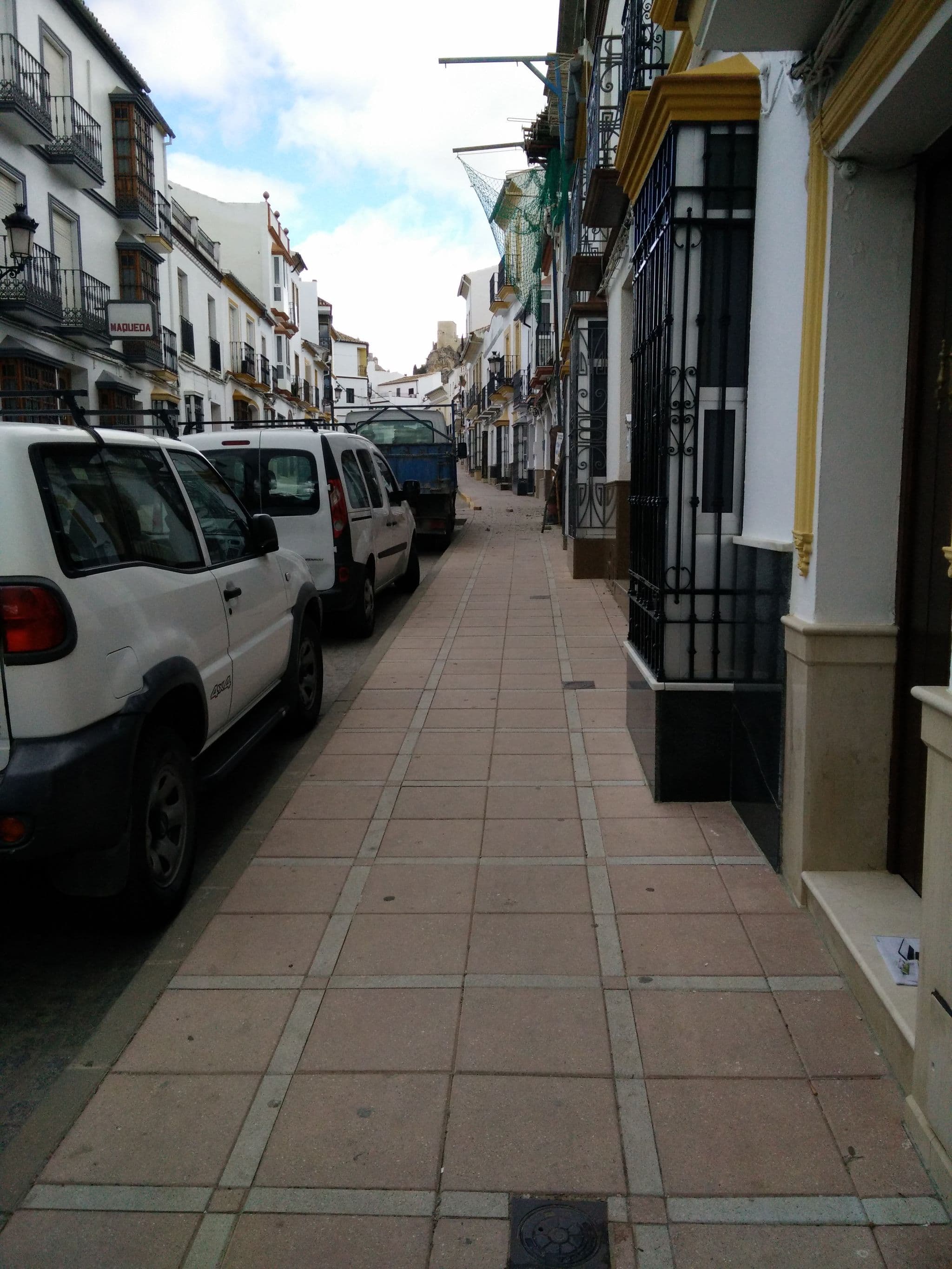 Street view near Maqueda, Olvera — © bernardvoyageur (CC BY-SA · Mapillary)