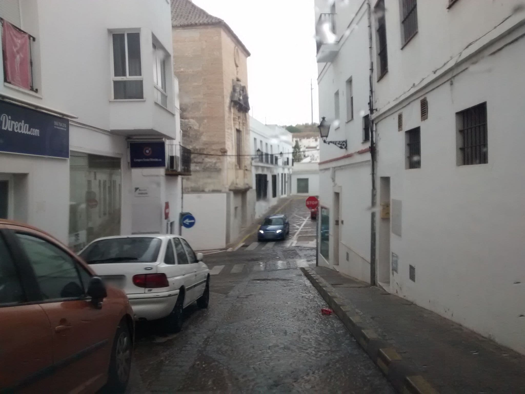 Street view near Hermanas Salesianas de Maria Auxiliadora, Arcos de la Frontera — © egofer (CC BY-SA · Mapillary)