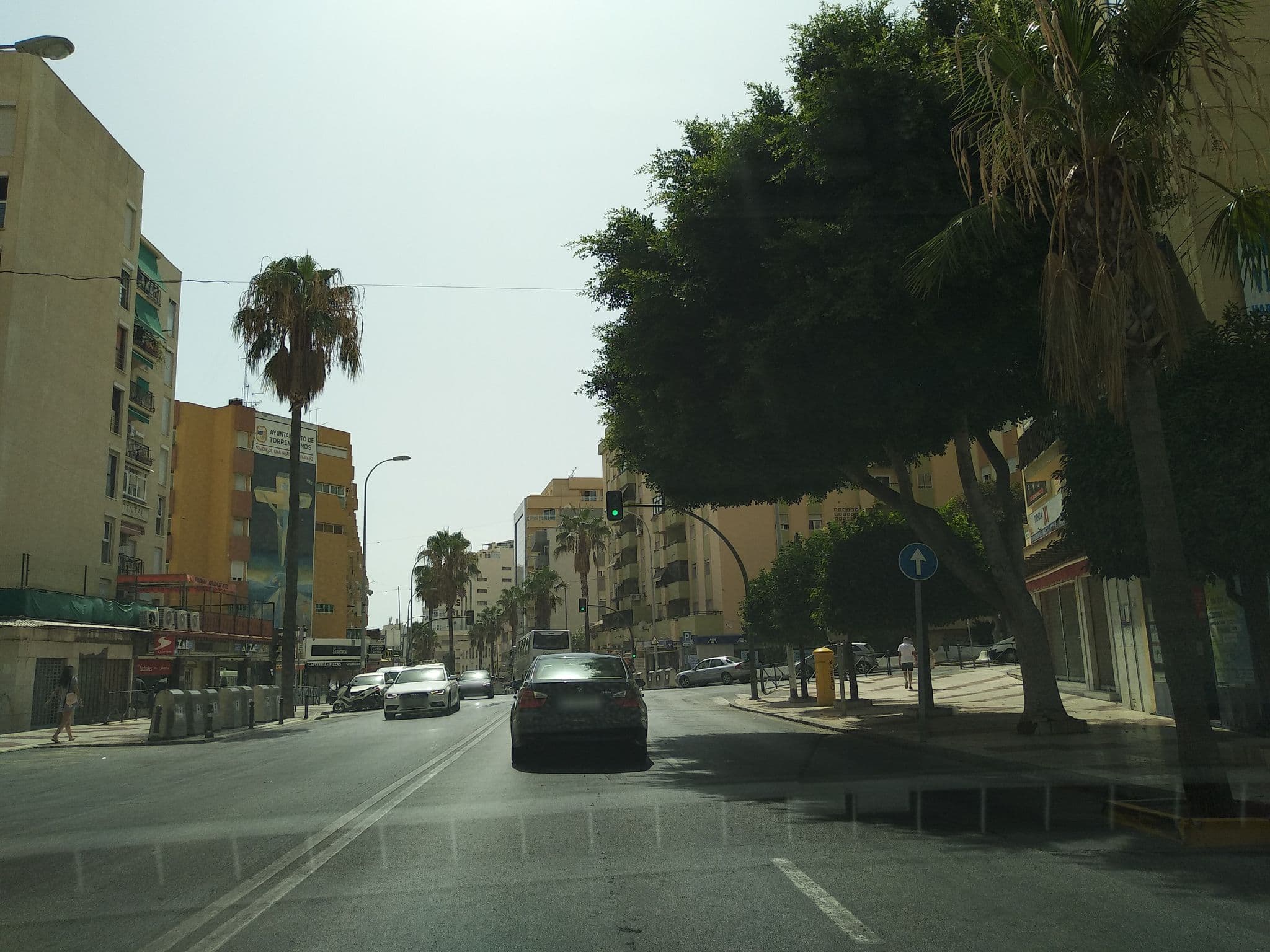 Street view near Hostal Flores, Torremolinos — © klaberlang (CC BY-SA · Mapillary)