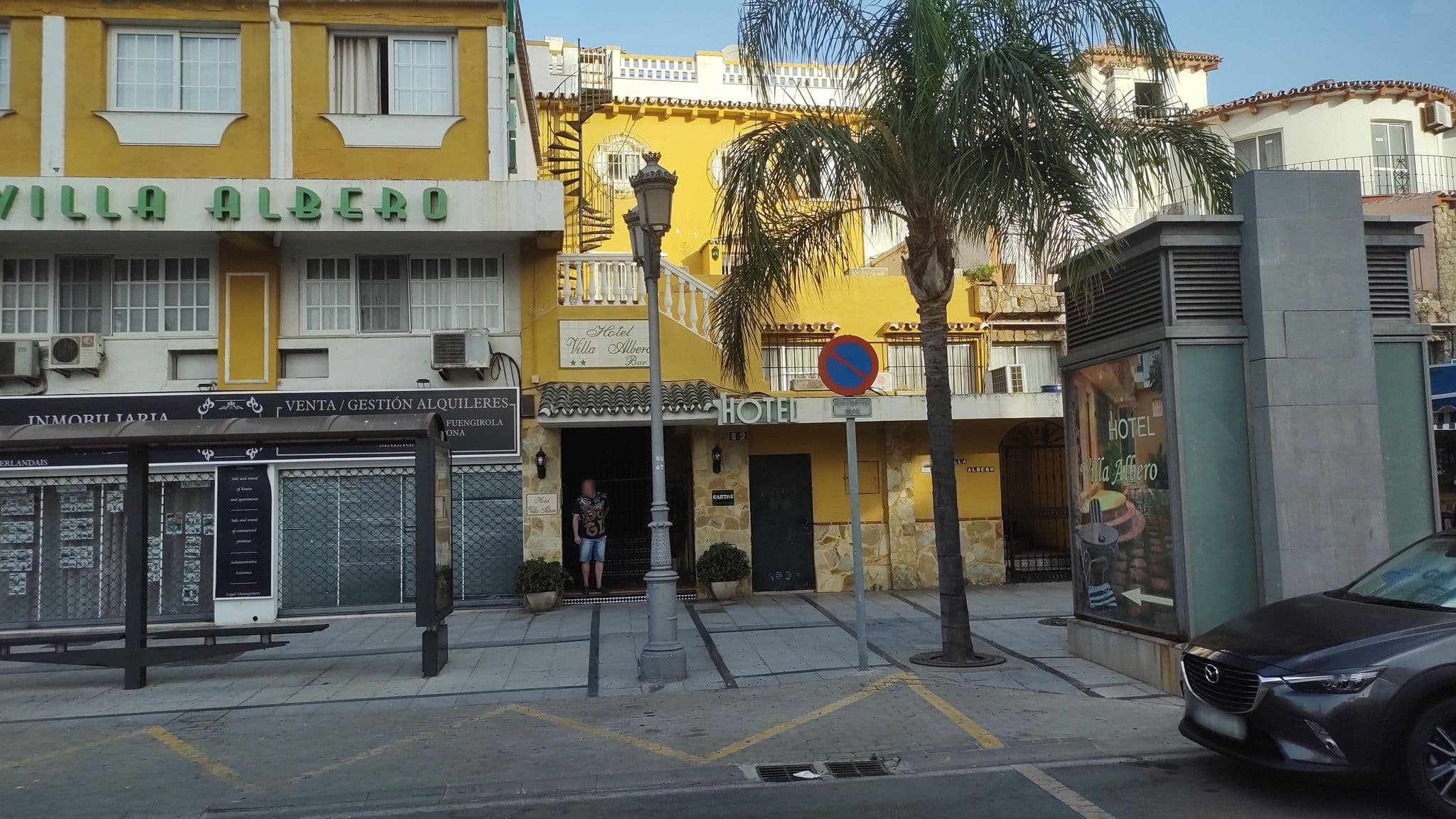 Street view near Hotel Lloyd, Torremolinos — © rsandu (CC BY-SA · Mapillary)