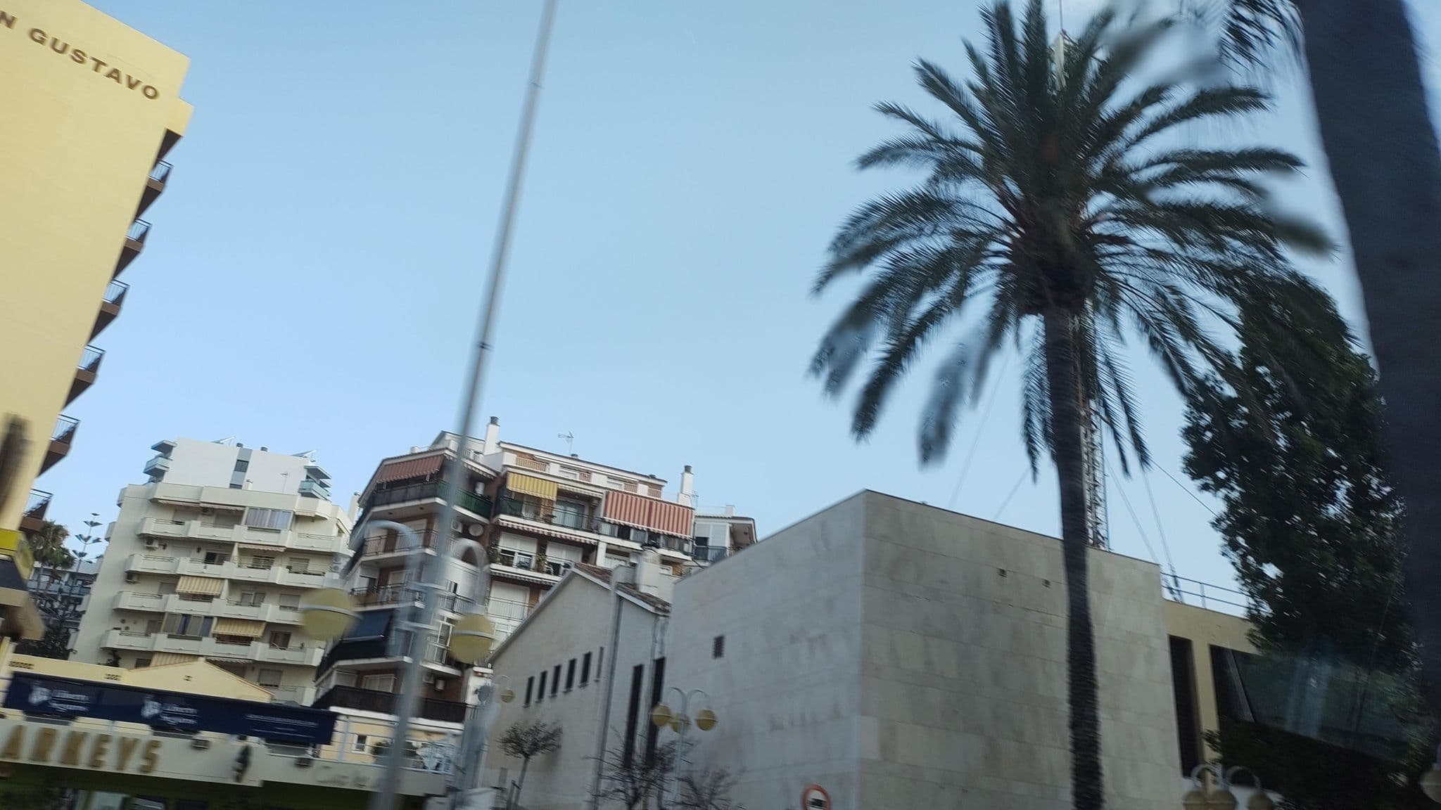 Street view near Apartamentos Don Gustavo, Arroyo de la Miel — © rsandu (CC BY-SA · Mapillary)