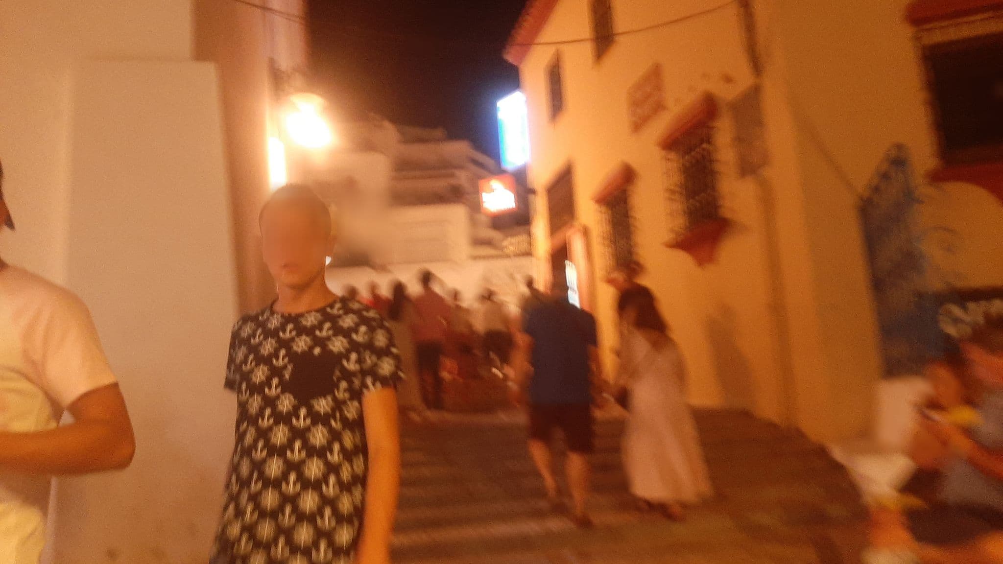 Street view near Hostal Residencia el Tajo, Torremolinos — © civitas (CC BY-SA · Mapillary)
