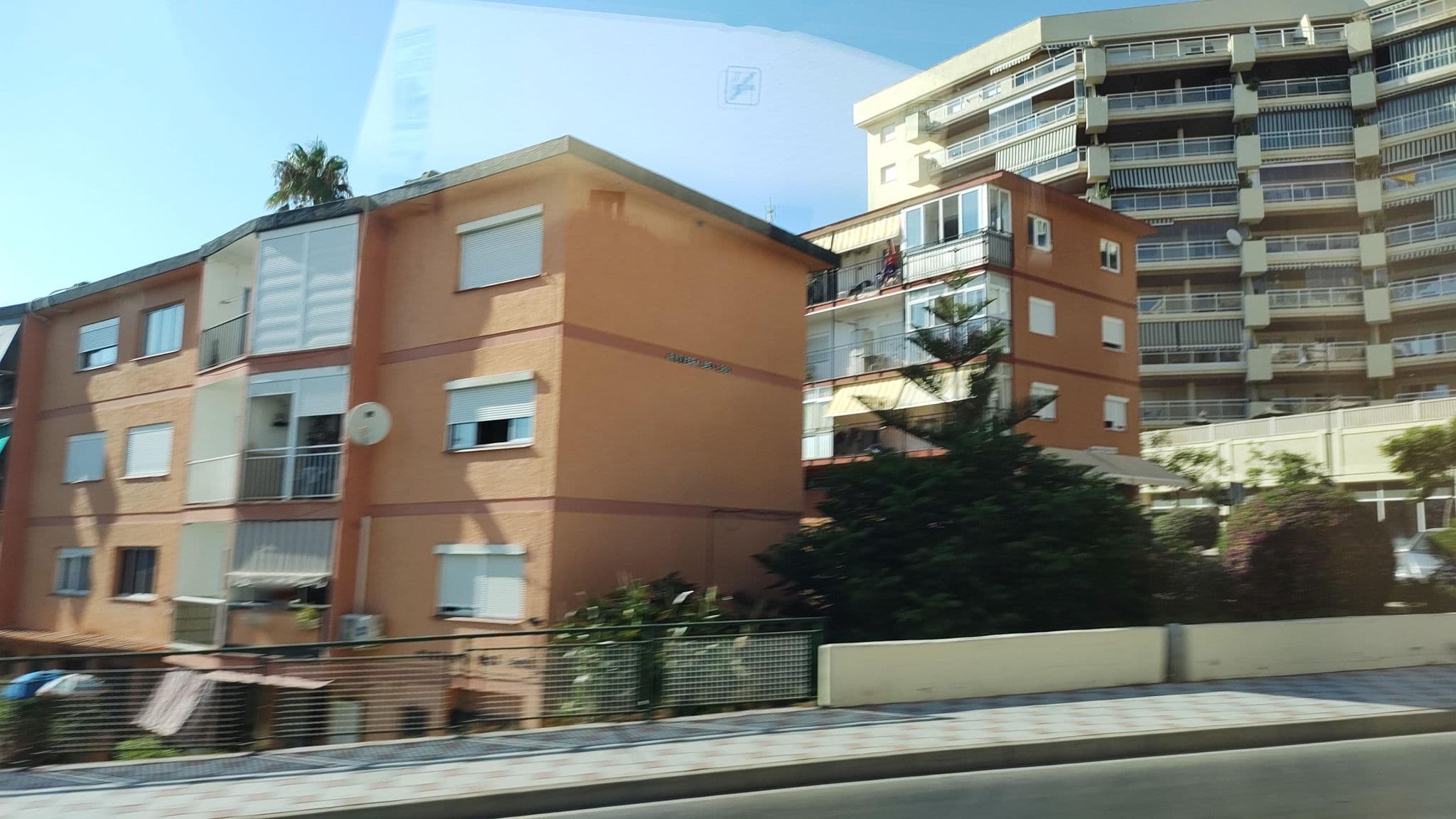Street view near Globales Gardenia, Fuengirola — © rsandu (CC BY-SA · Mapillary)