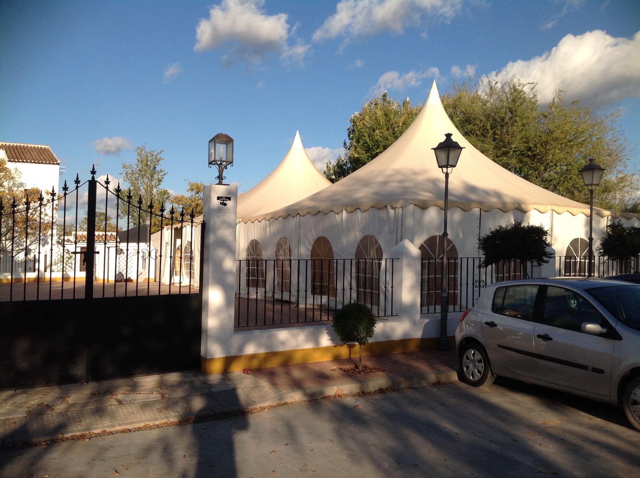 Street view near Hotel Posada El Tempranillo, Alameda — © fundacja_geolife (CC BY-SA · Mapillary)