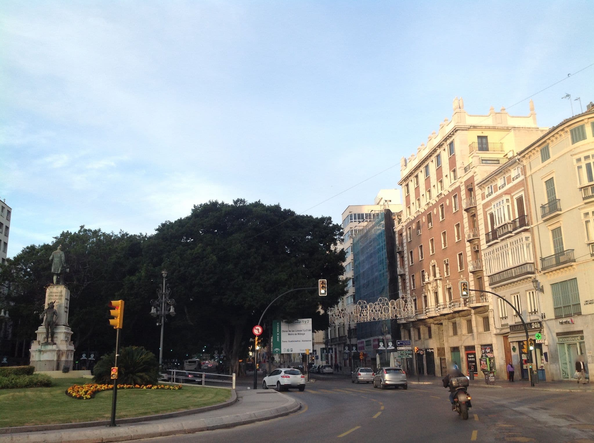 Street view near Living4Malaga Marina 2, Málaga — © fundacja_geolife (CC BY-SA · Mapillary)
