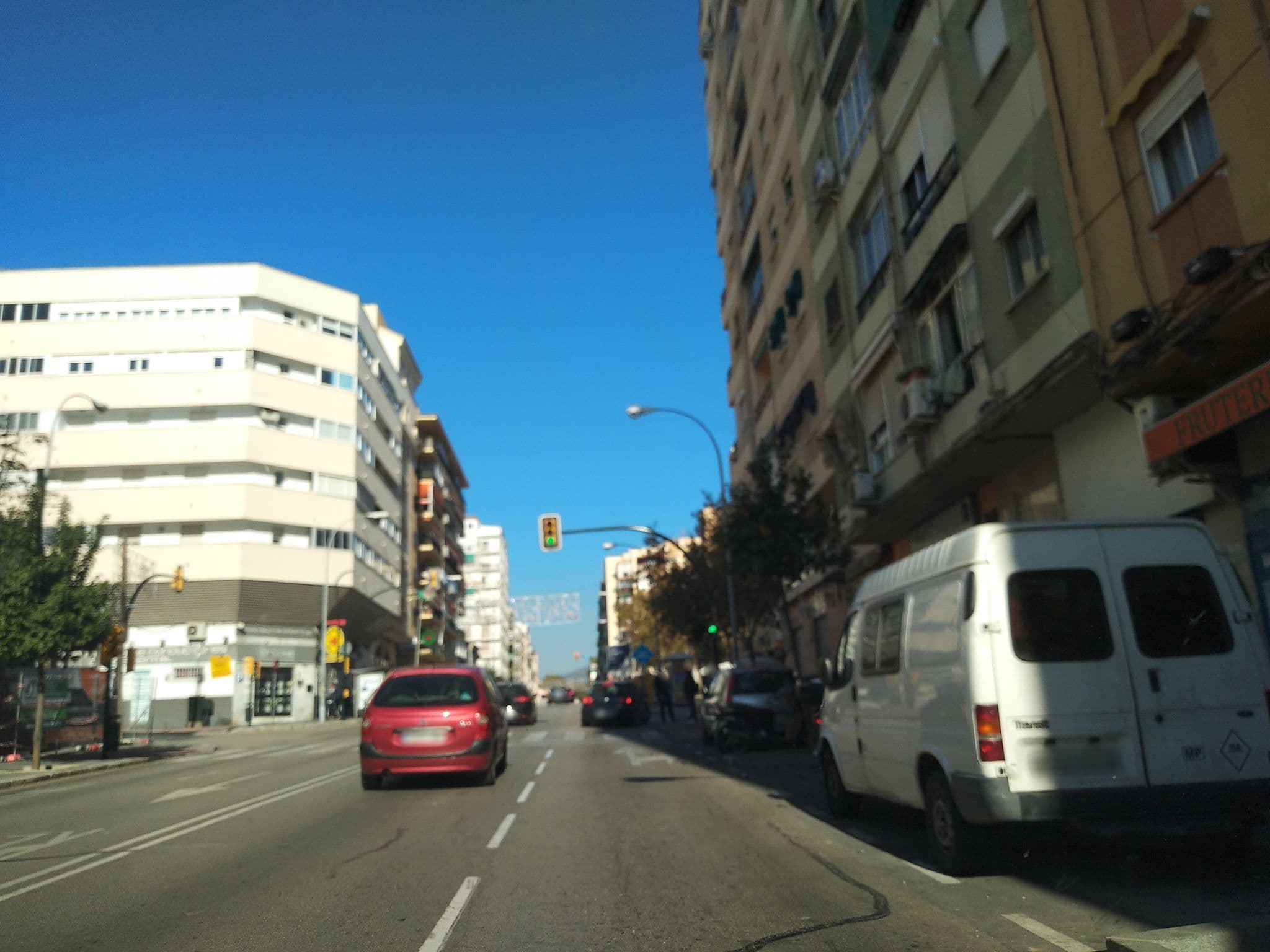 Street view near Hostal Pensión Pineda, Málaga — © klaberlang (CC BY-SA · Mapillary)