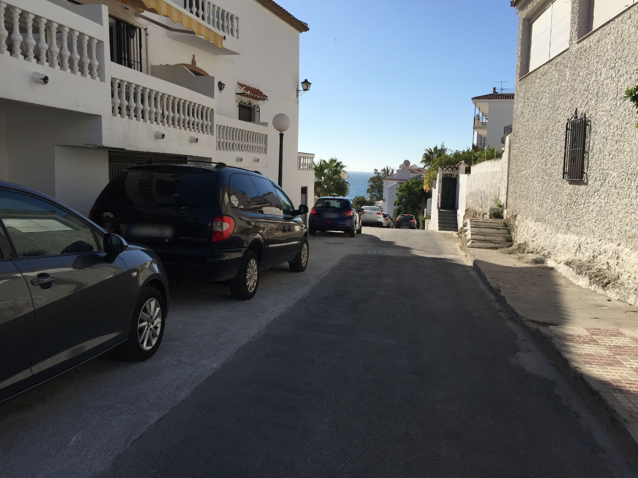 Street view near Hostel Estrella Del Mar, Nerja — © simen (CC BY-SA · Mapillary)