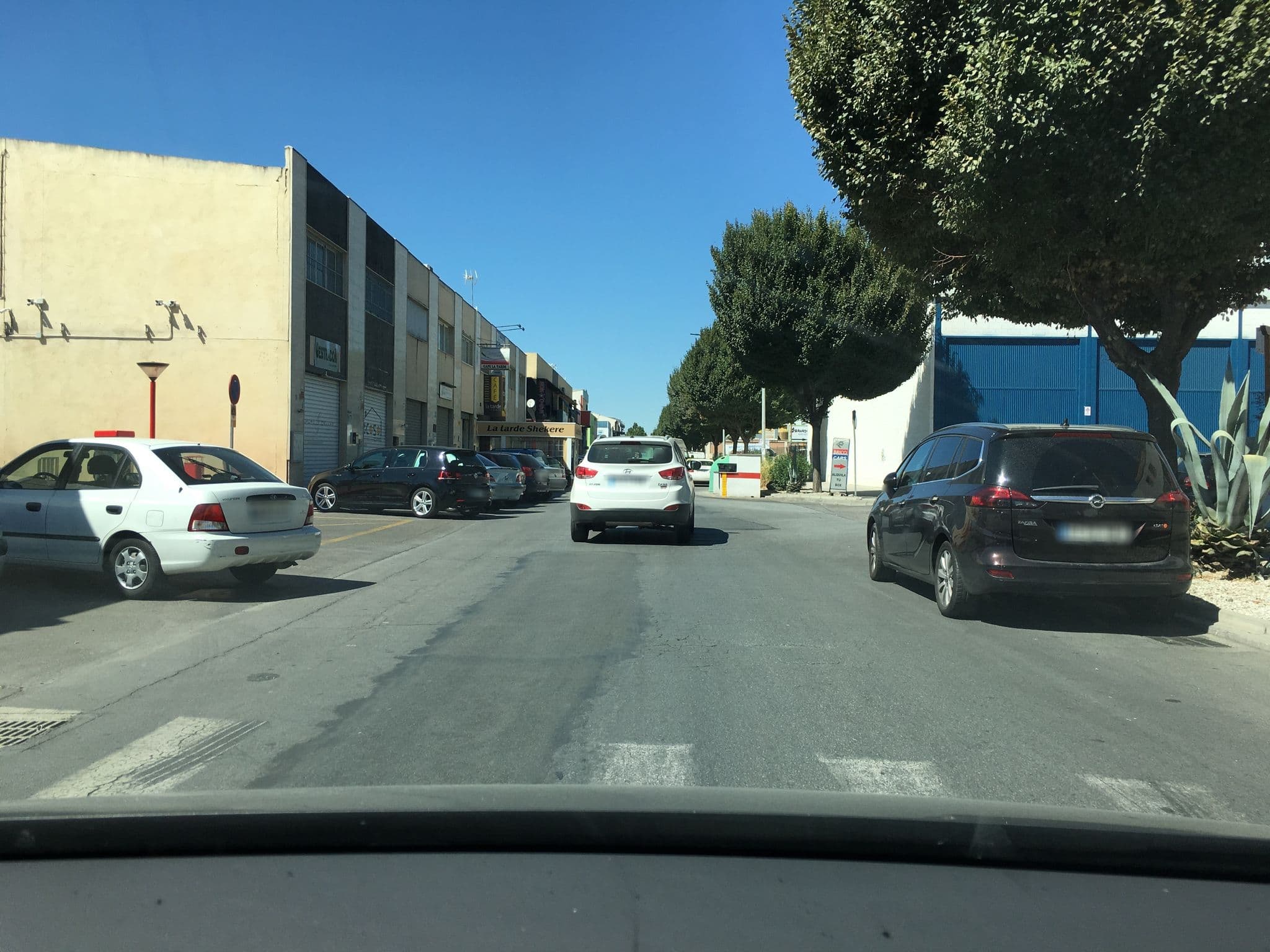Street view near Hotel Tocina Bussiness, Albolote — © rainerup (CC BY-SA · Mapillary)
