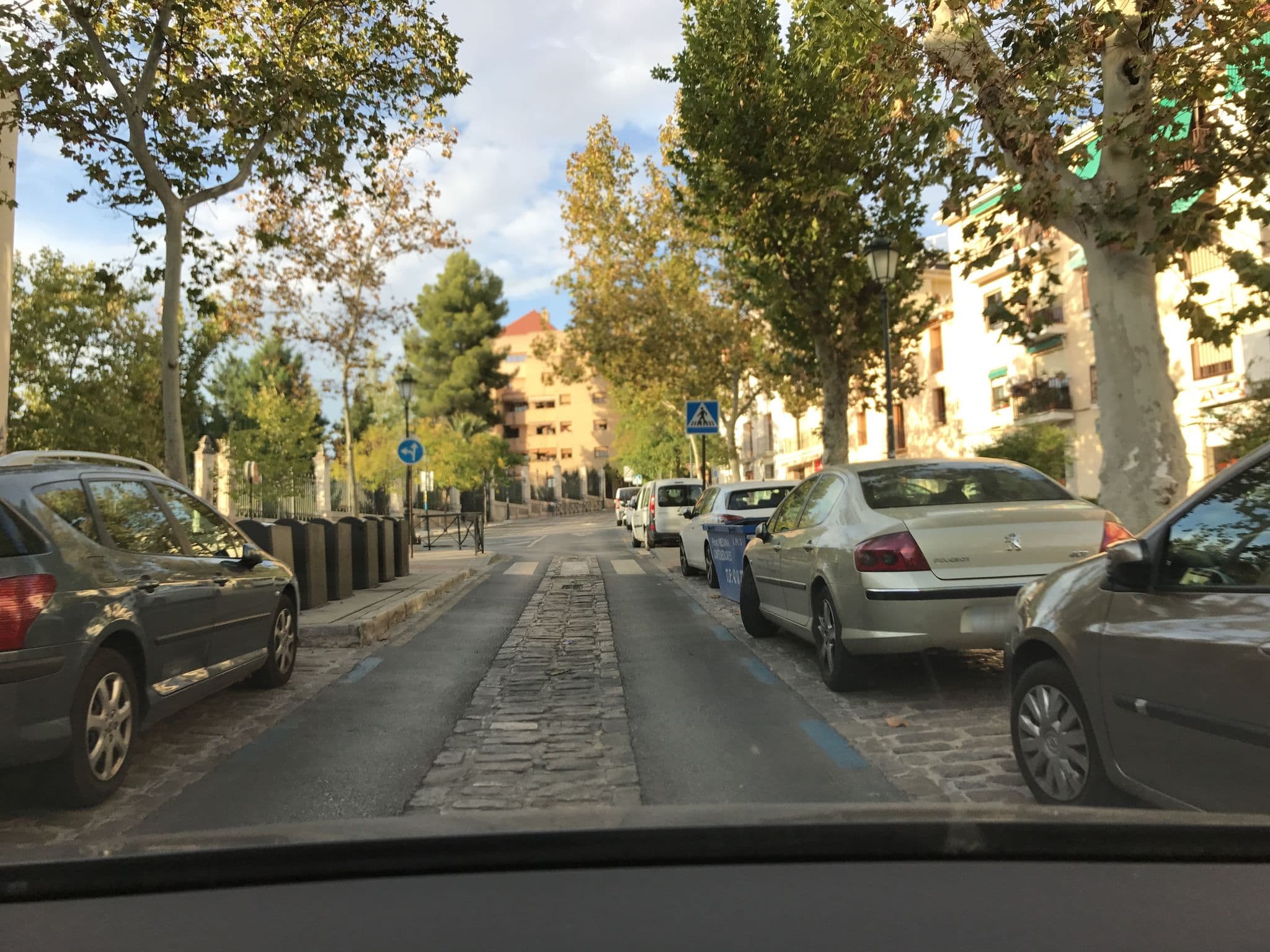 Street view near Residencia Universitaria San Ildefonso, Granada — © rainerup (CC BY-SA · Mapillary)