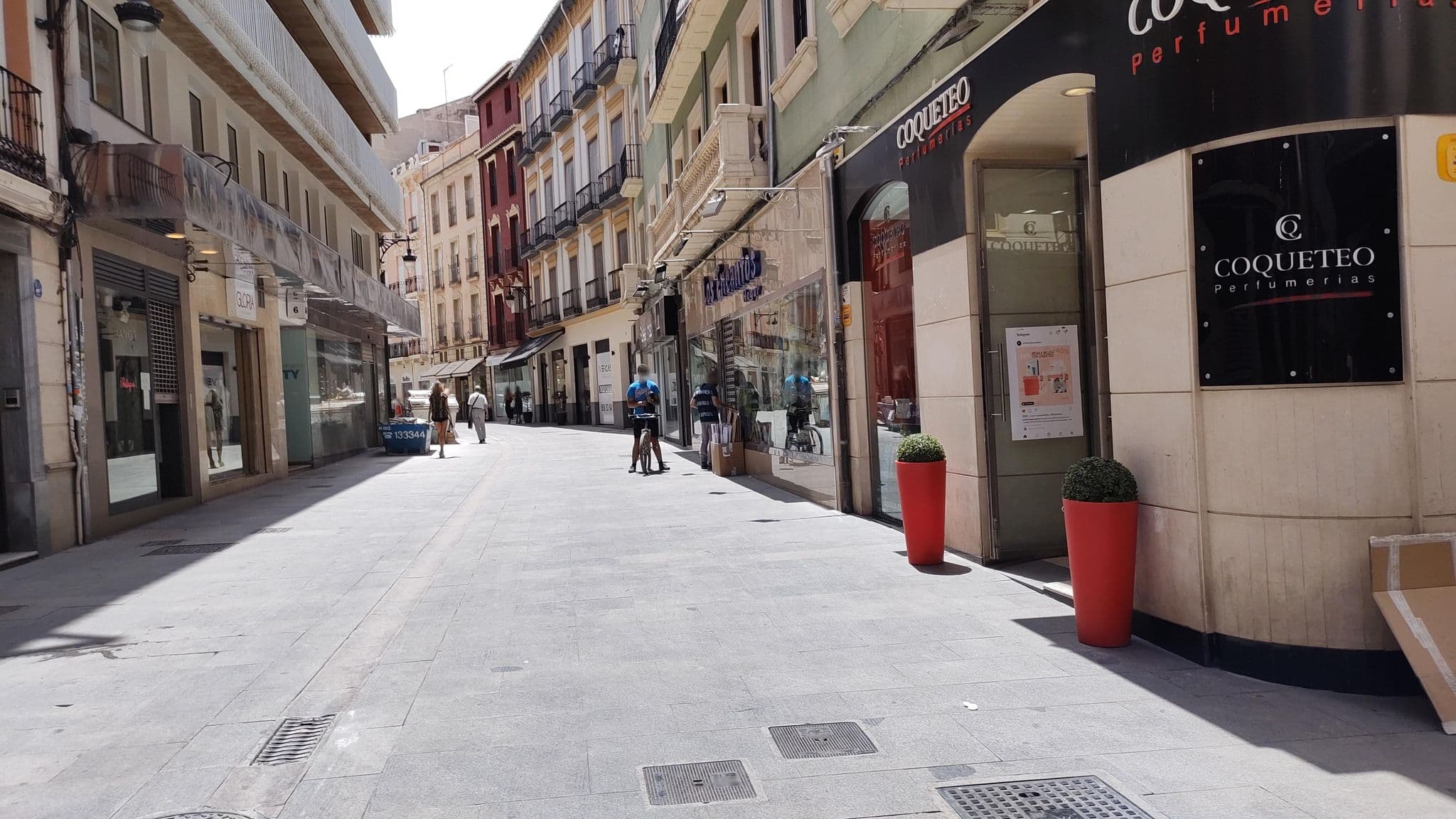 Street view near Sercotel Hotels, Granada — © rsandu (CC BY-SA · Mapillary)