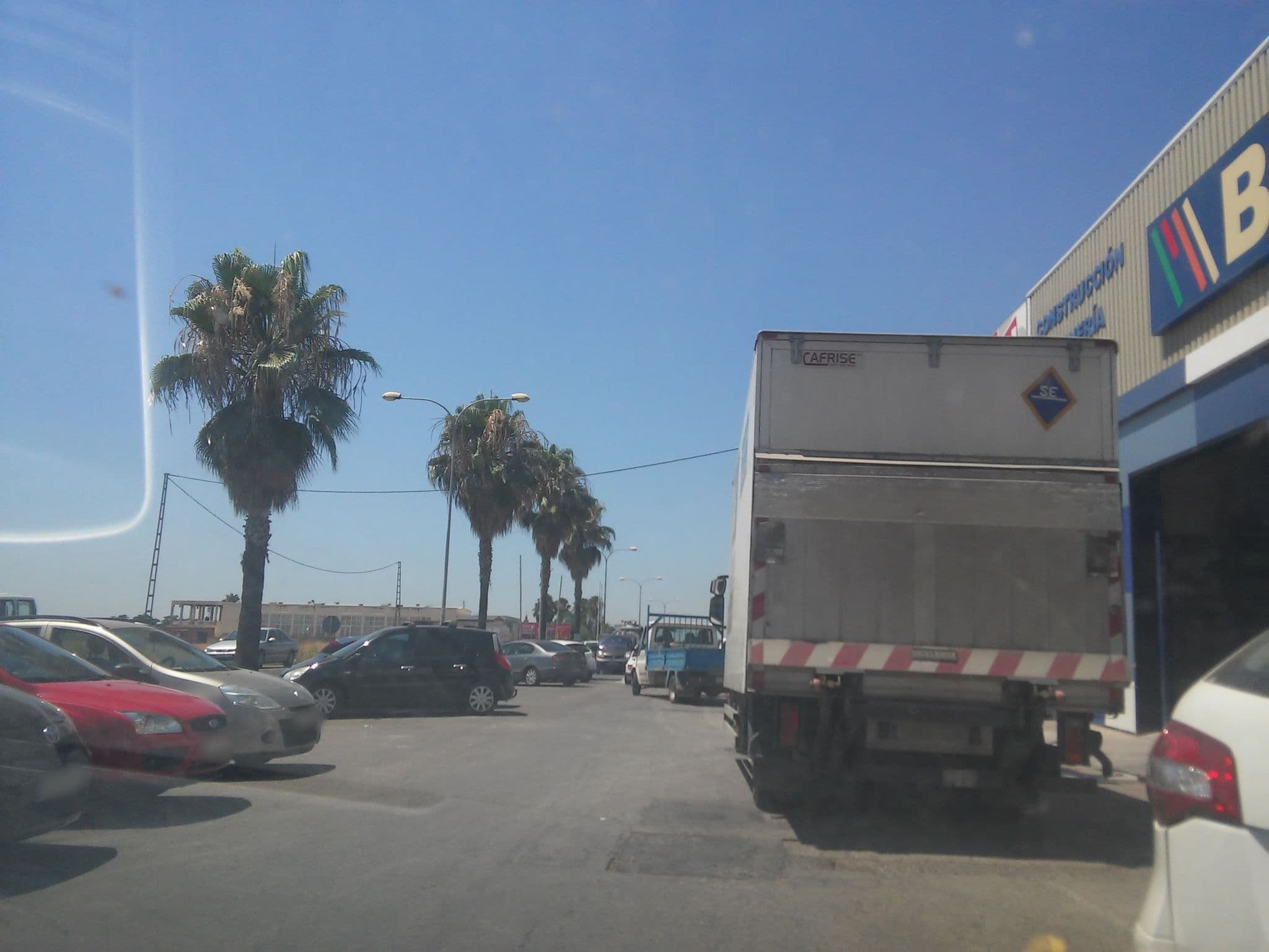 Street view near Hotel Torre del Oro **, La Rinconada — © dblanco (CC BY-SA · Mapillary)