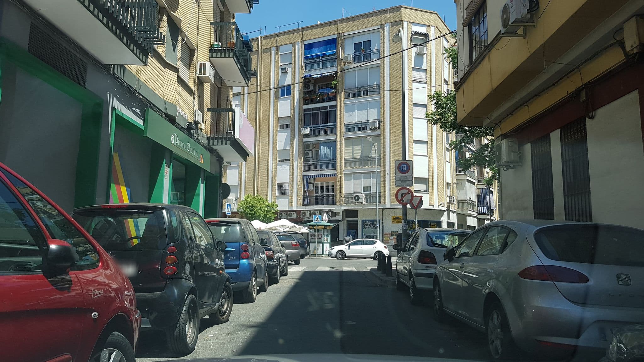 Street view near Apartment, Sevilla — © agpericot (CC BY-SA · Mapillary)