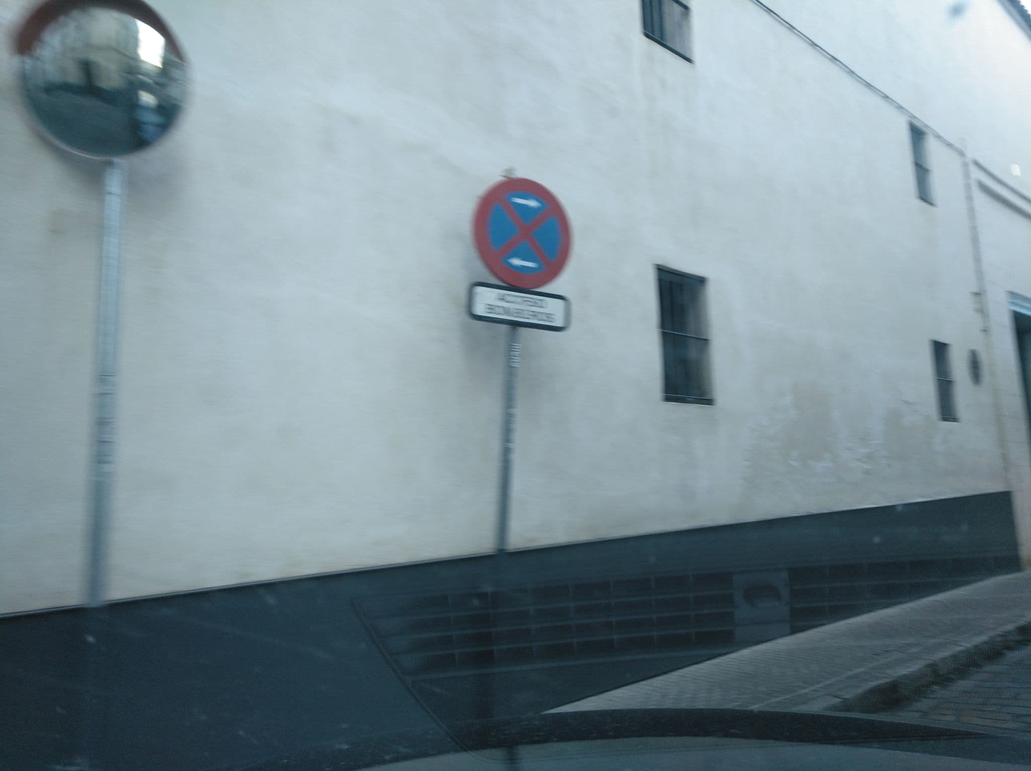 Street view near Andalusian Courtyard, Sevilla — © filohipo (CC BY-SA · Mapillary)