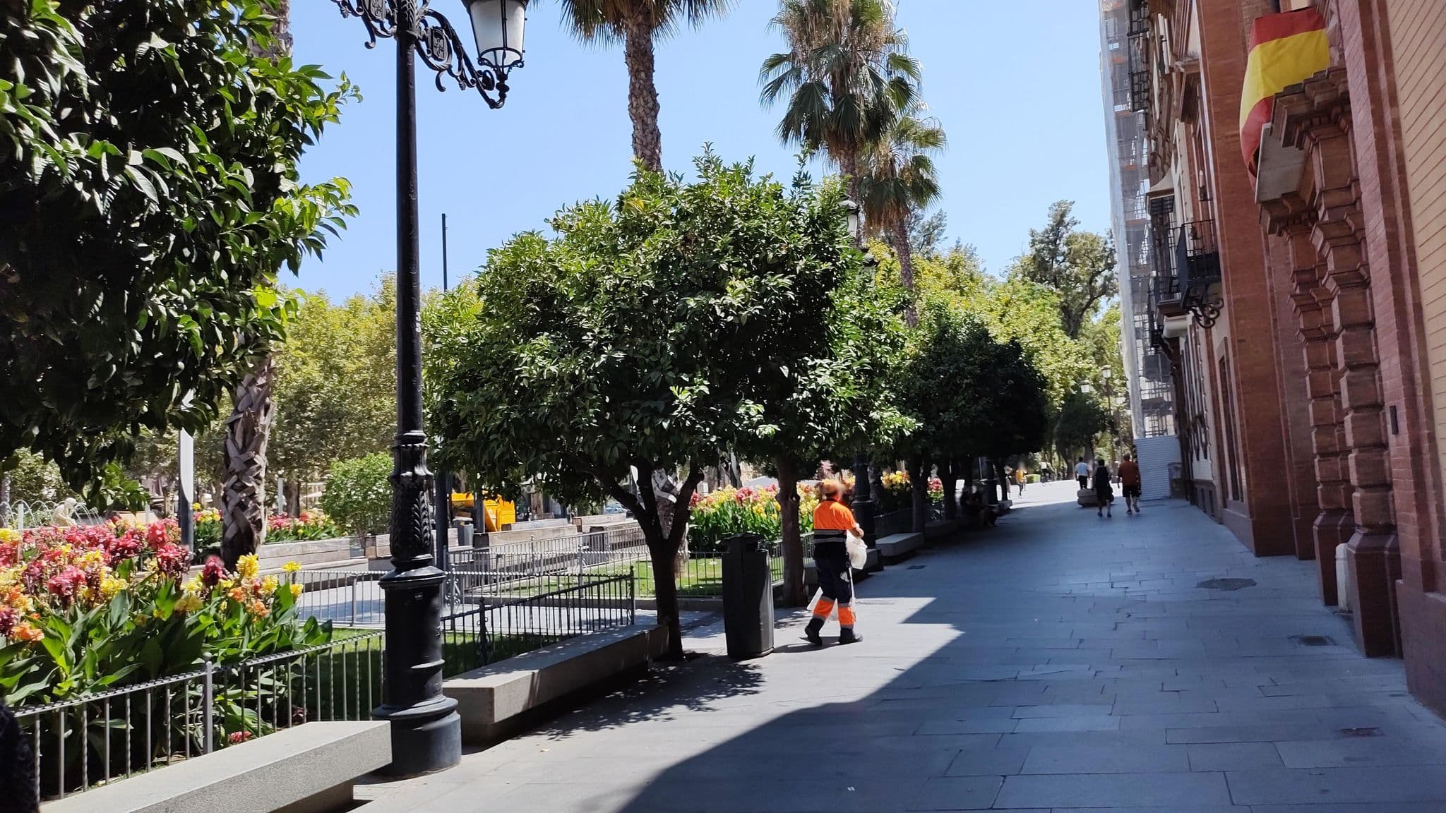 Street view near Hotel Tayko, Sevilla — © rsandu (CC BY-SA · Mapillary)