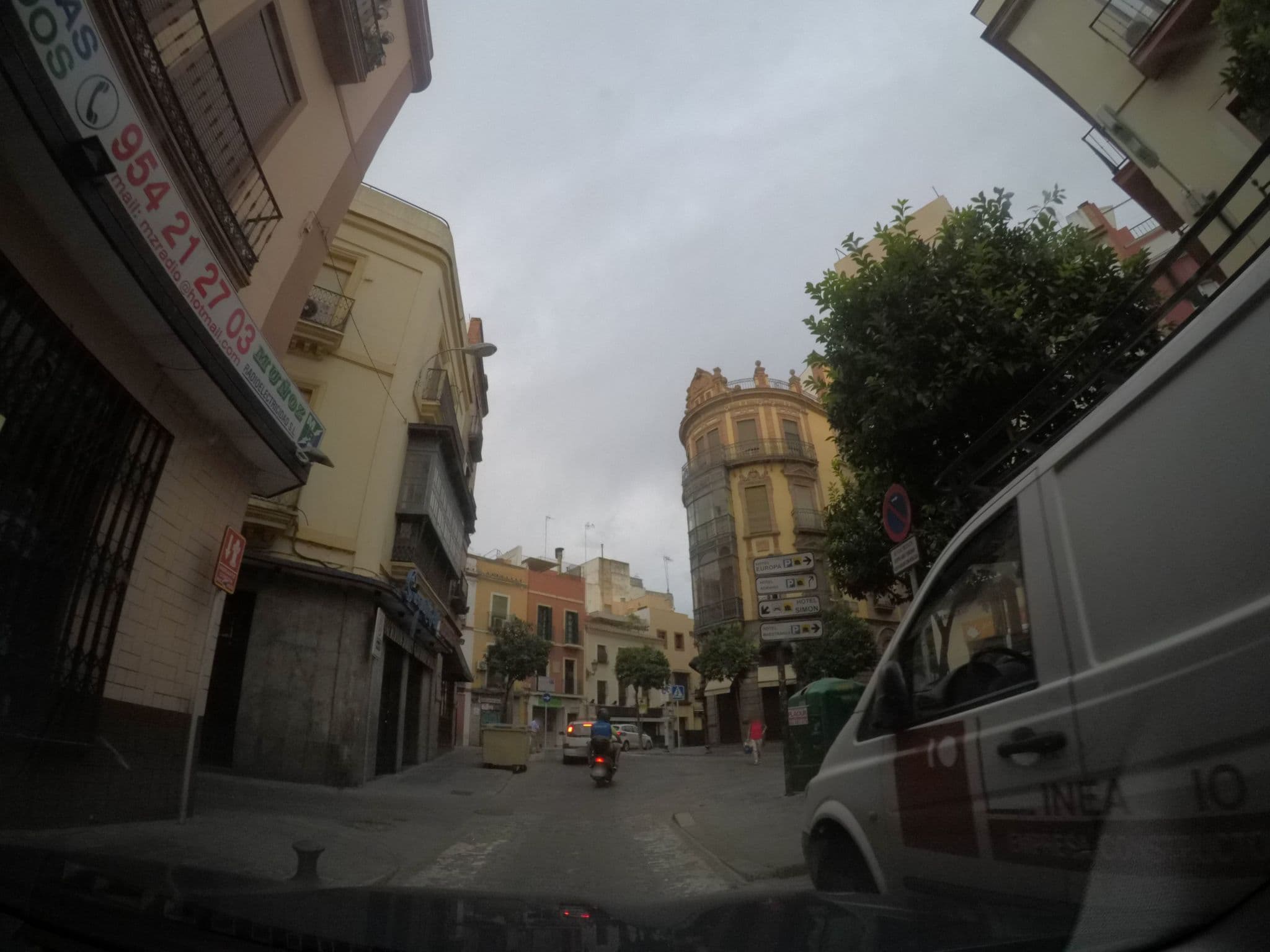 Street view near Luxury Apartments Seville Center, Sevilla — © agamemnon (CC BY-SA · Mapillary)