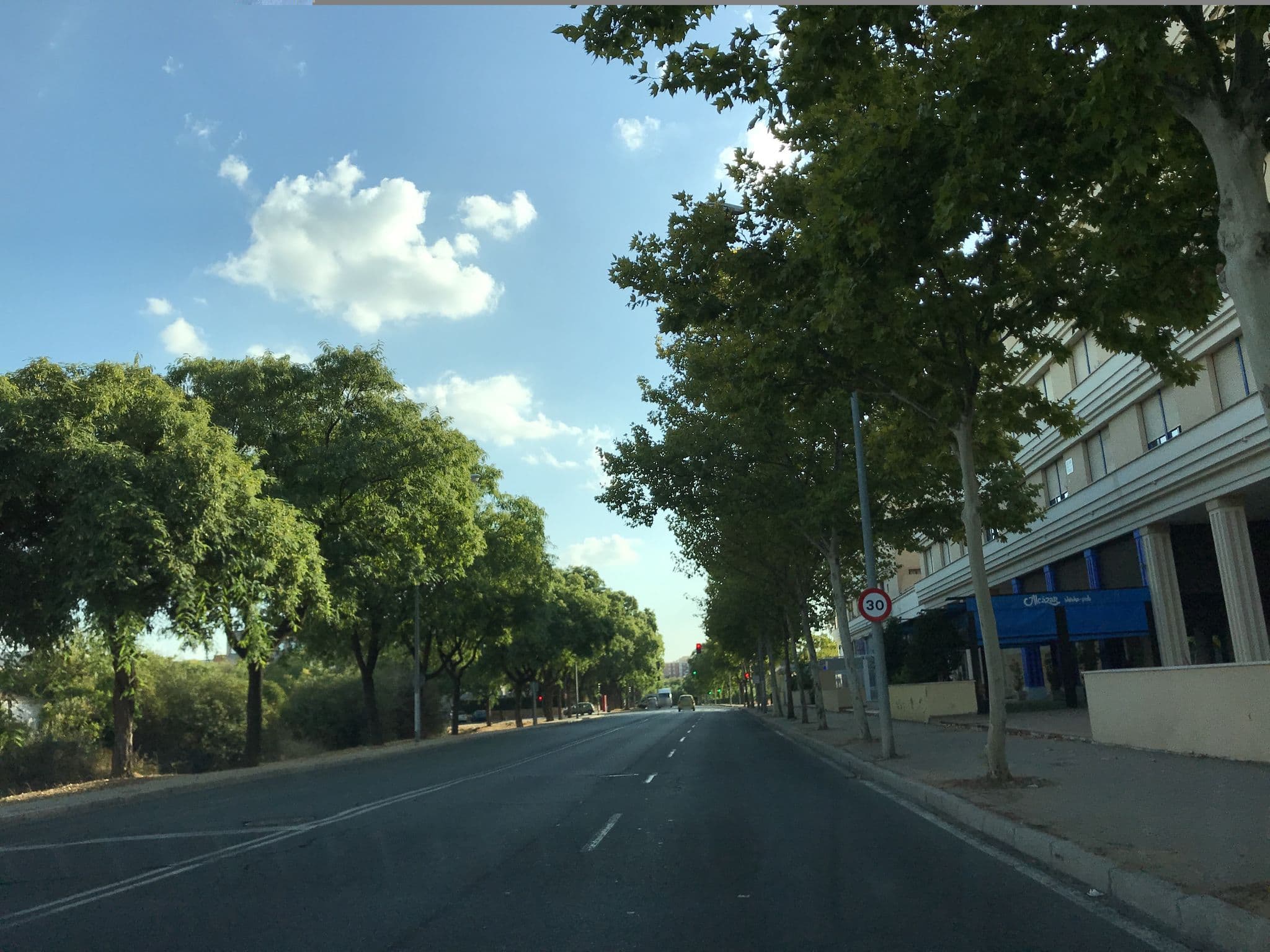 Street view near Apartamentos Lux Sevilla Palacio, Valdezorras — © pedromartinez (CC BY-SA · Mapillary)
