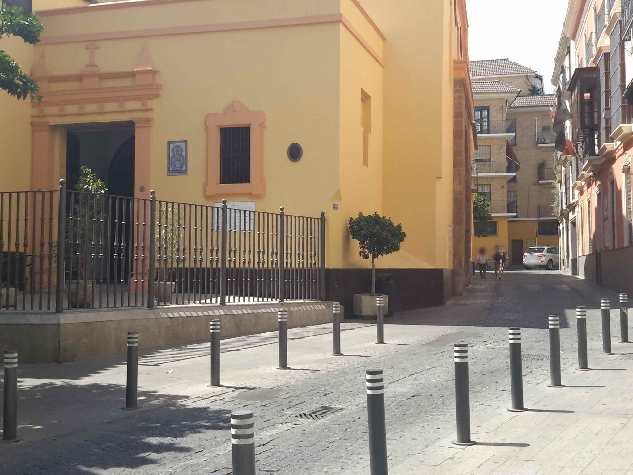 Street view near Traveler's Inn Sevilla, Sevilla — © xurxosanz (CC BY-SA · Mapillary)