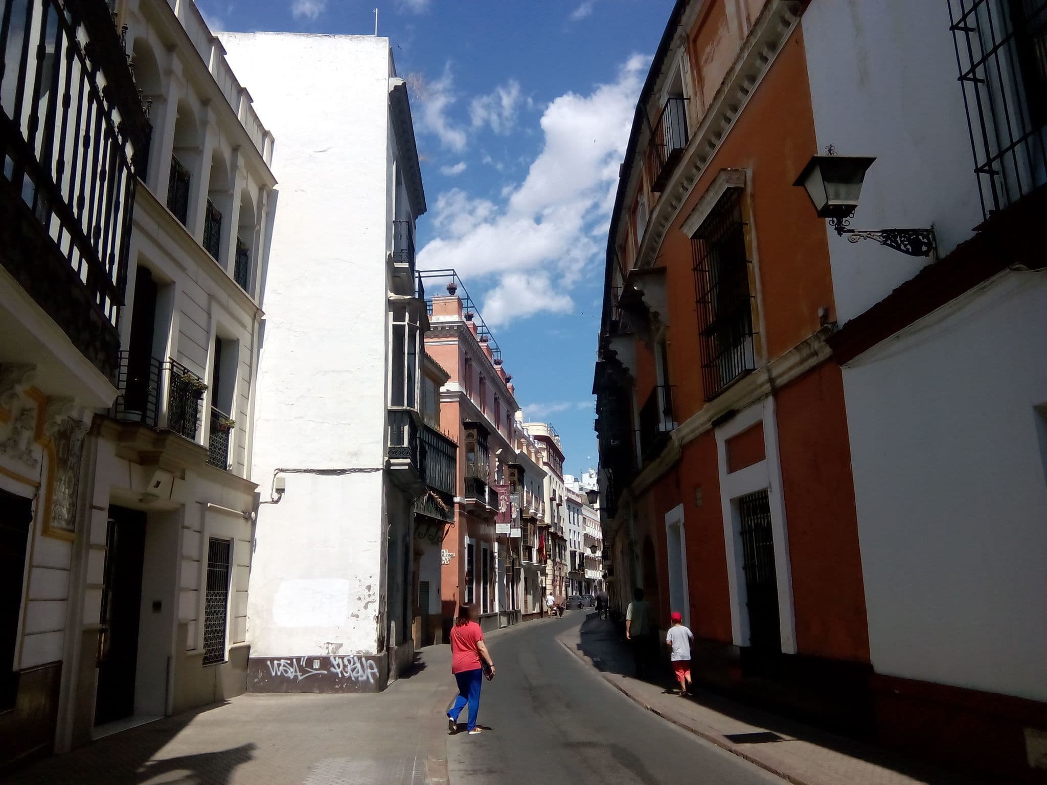 Street view near Sleepin Sevilla Apartamentos Turisticos, Sevilla — © anarey (CC BY-SA · Mapillary)