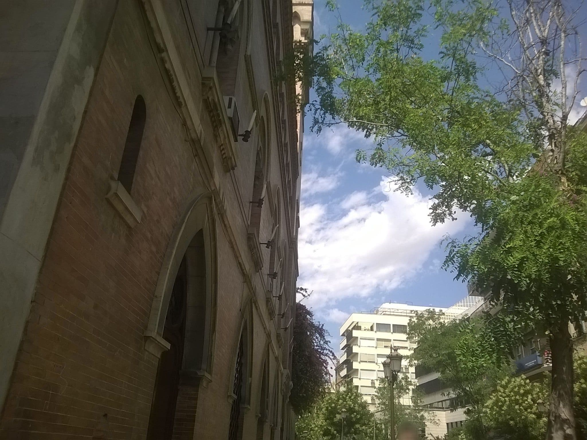 Street view near Appartementos Diaber Larana, Sevilla — © asantor (CC BY-SA · Mapillary)
