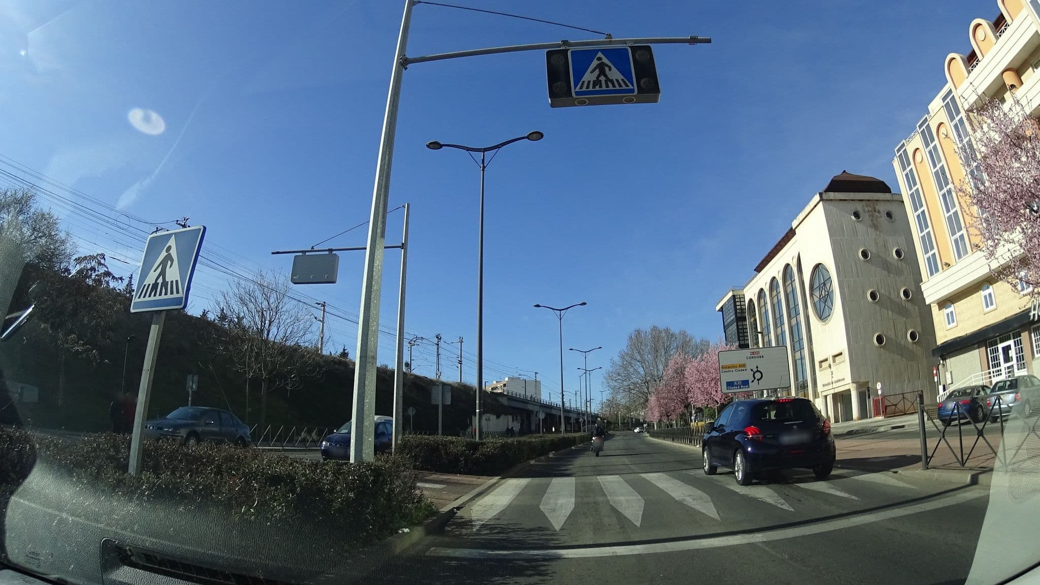 Street view near Hostal Cabañas, Puertollano — © robertogeb (CC BY-SA · Mapillary)