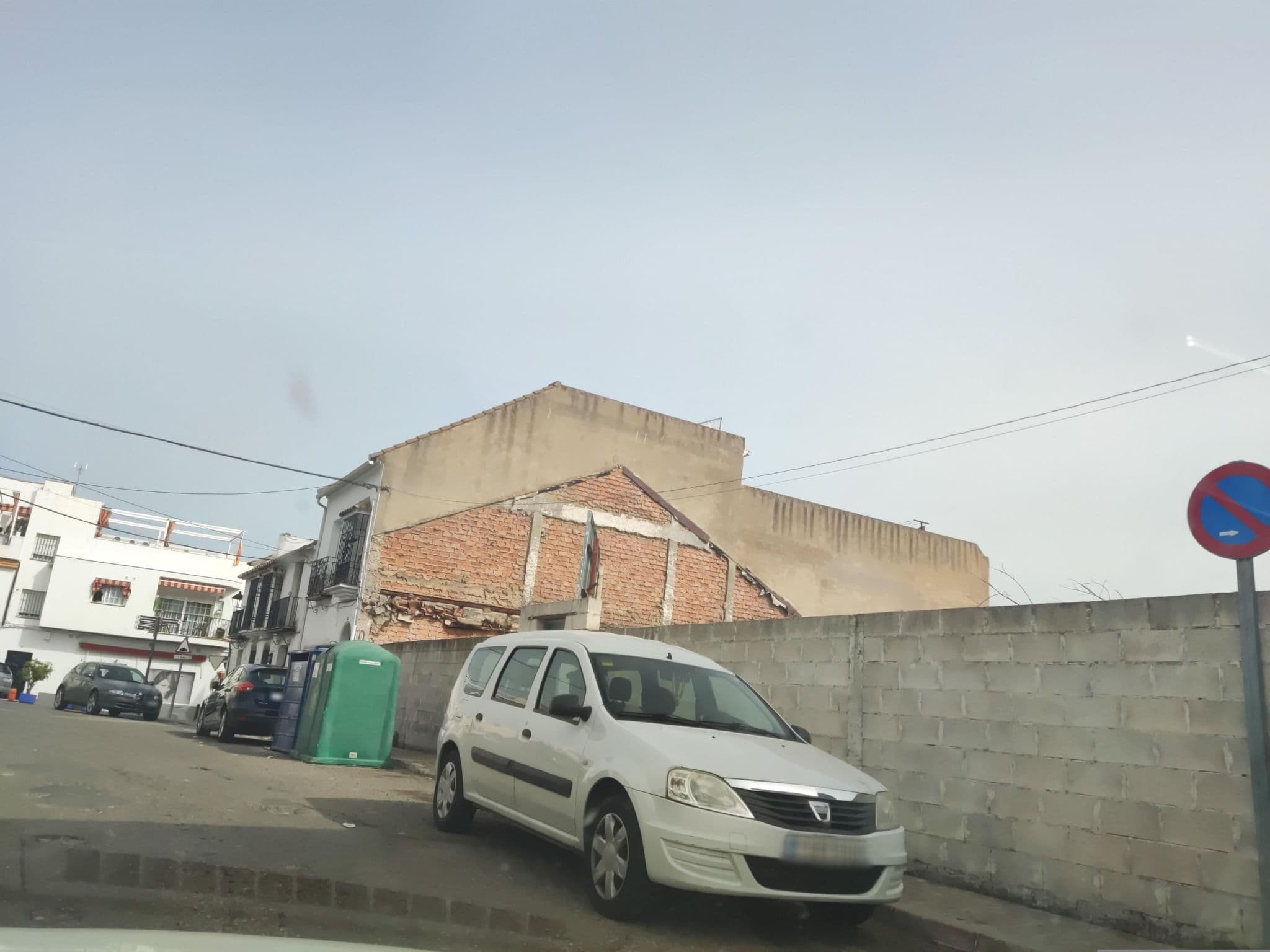 Street view near Pensión Joki, Almodóvar del Río — © sanchi (CC BY-SA · Mapillary)