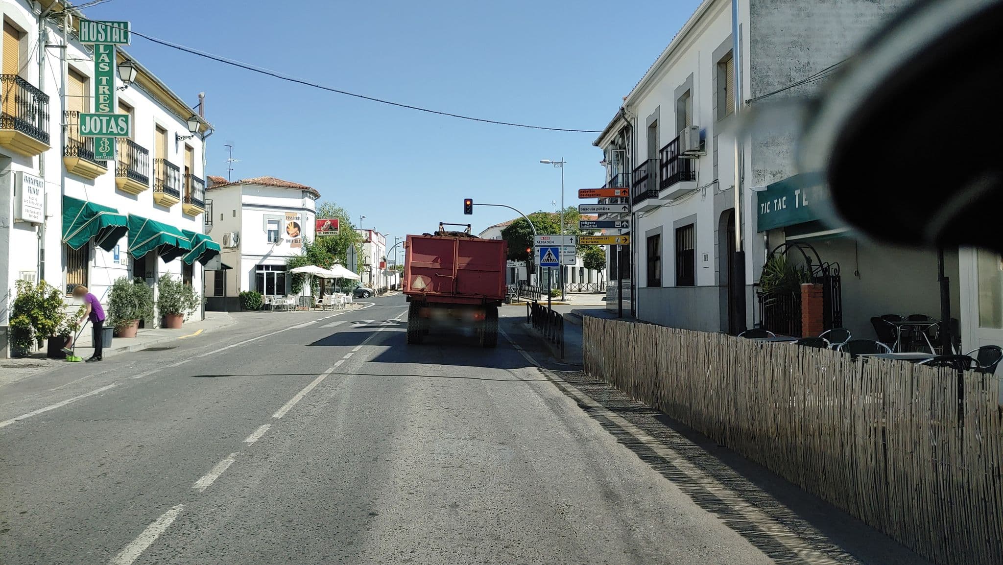 Street view near Hostal Las 3 Jotas, Alcaracejos — © rainerup (CC BY-SA · Mapillary)