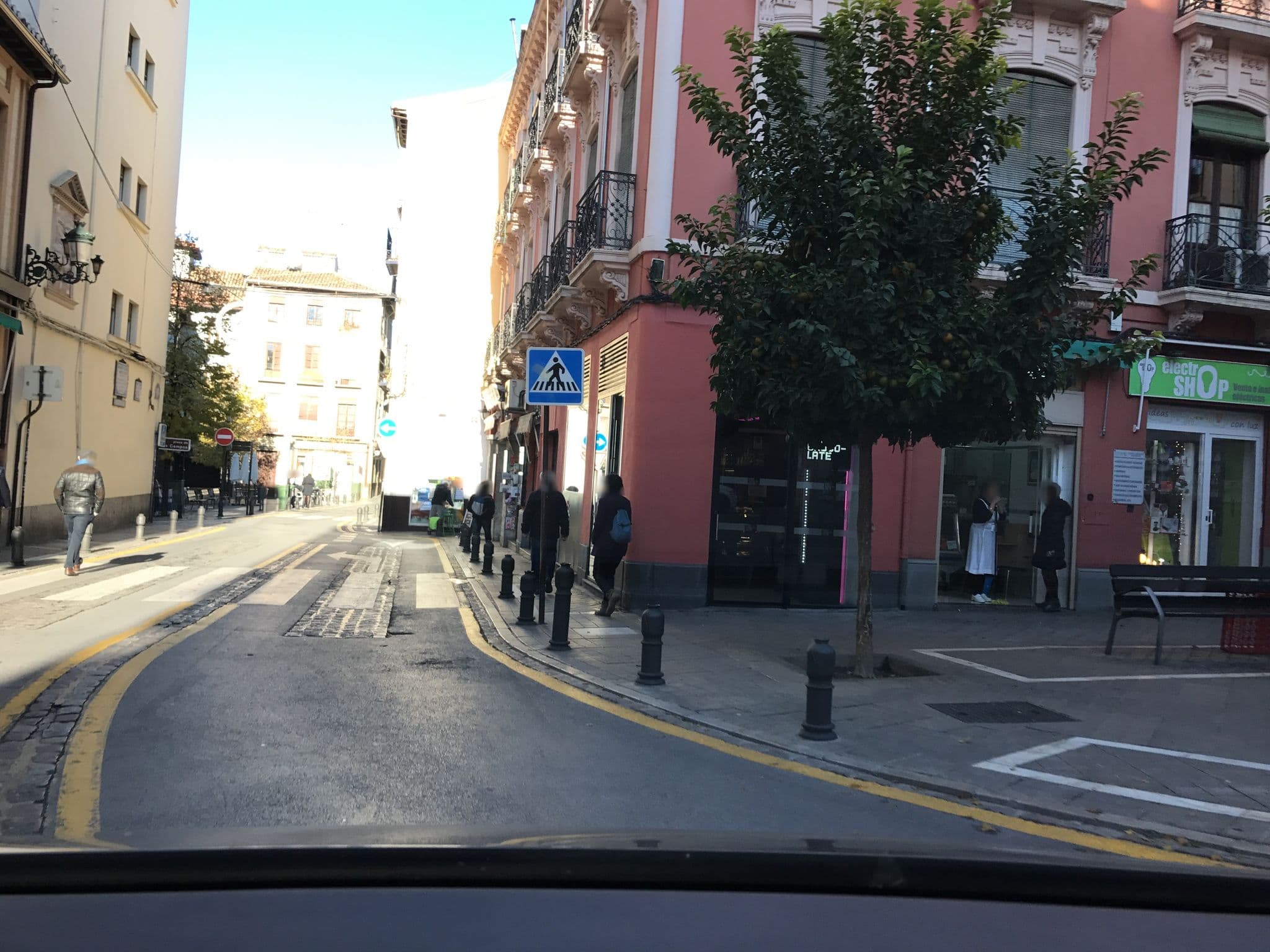 Street view near Apartamentos Resorts Alhacaba, Granada — © rainerup (CC BY-SA · Mapillary)