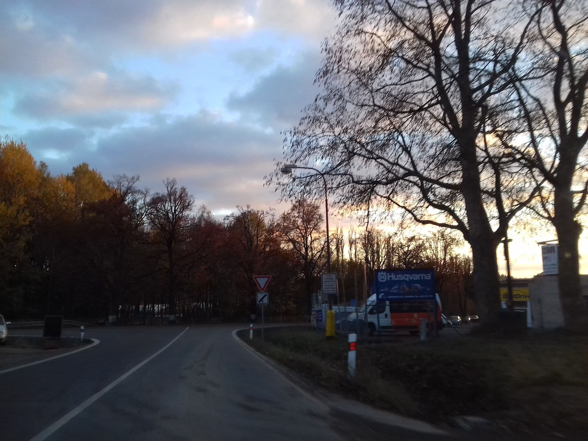 Street view near Penzion Zlatá studna, Hlinsko — © hodkowicz (CC BY-SA · Mapillary)