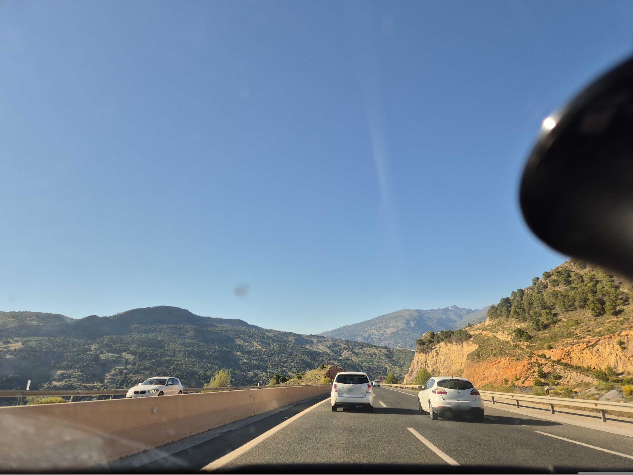 Street view near Refugio Poqueira, Vélez de Benaudalla — © juasmita (CC BY-SA · Mapillary)