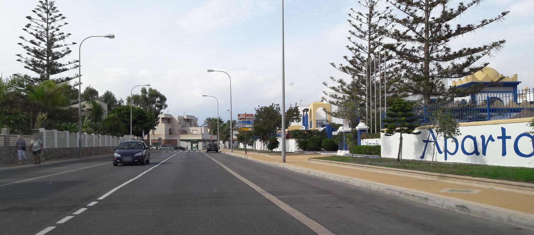 Street view near El Minarete, Roquetas de Mar — © teddy73 (CC BY-SA · Mapillary)