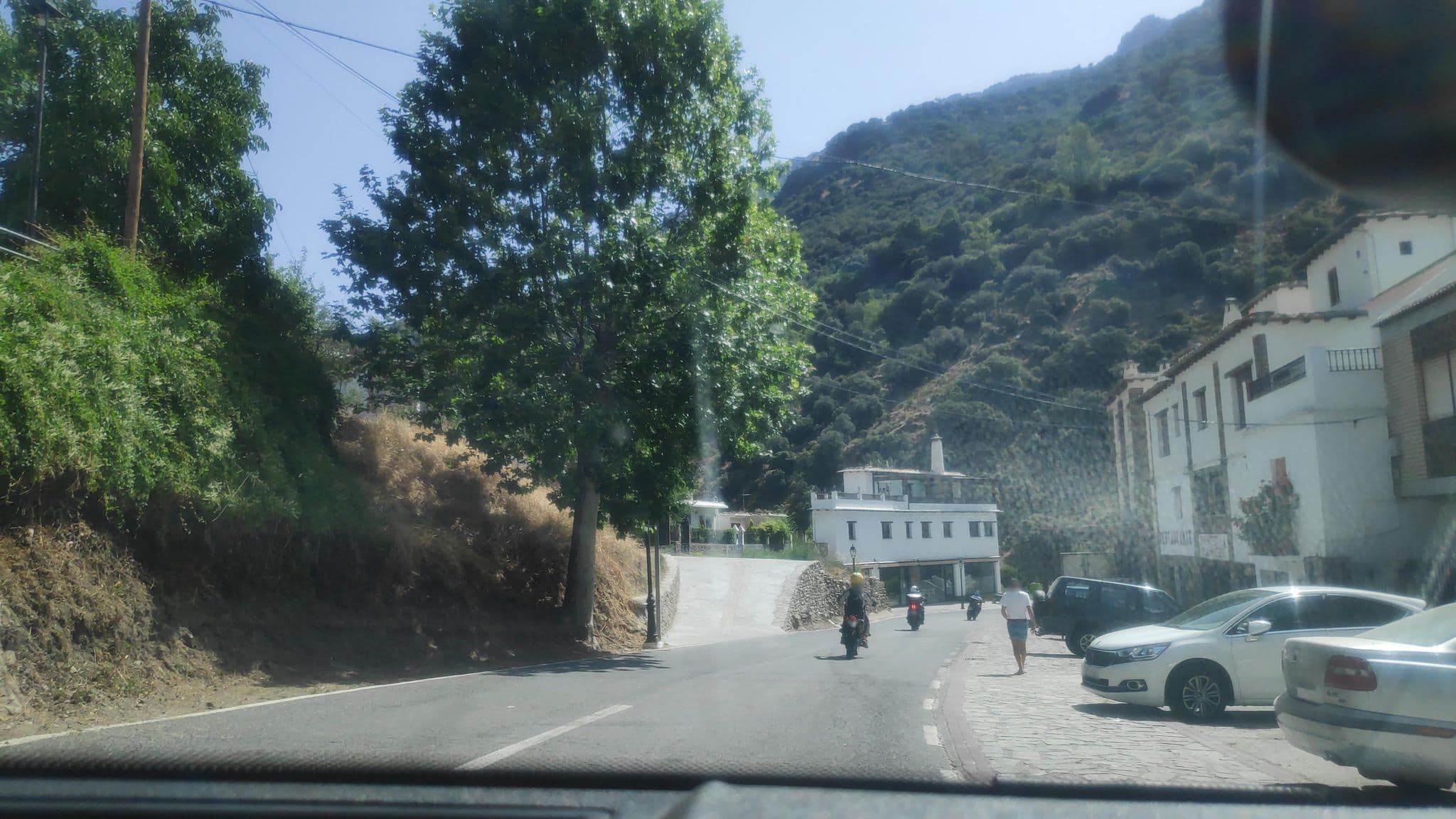 Street view near Hostal Mulacen, Cádiar — © juasmita (CC BY-SA · Mapillary)