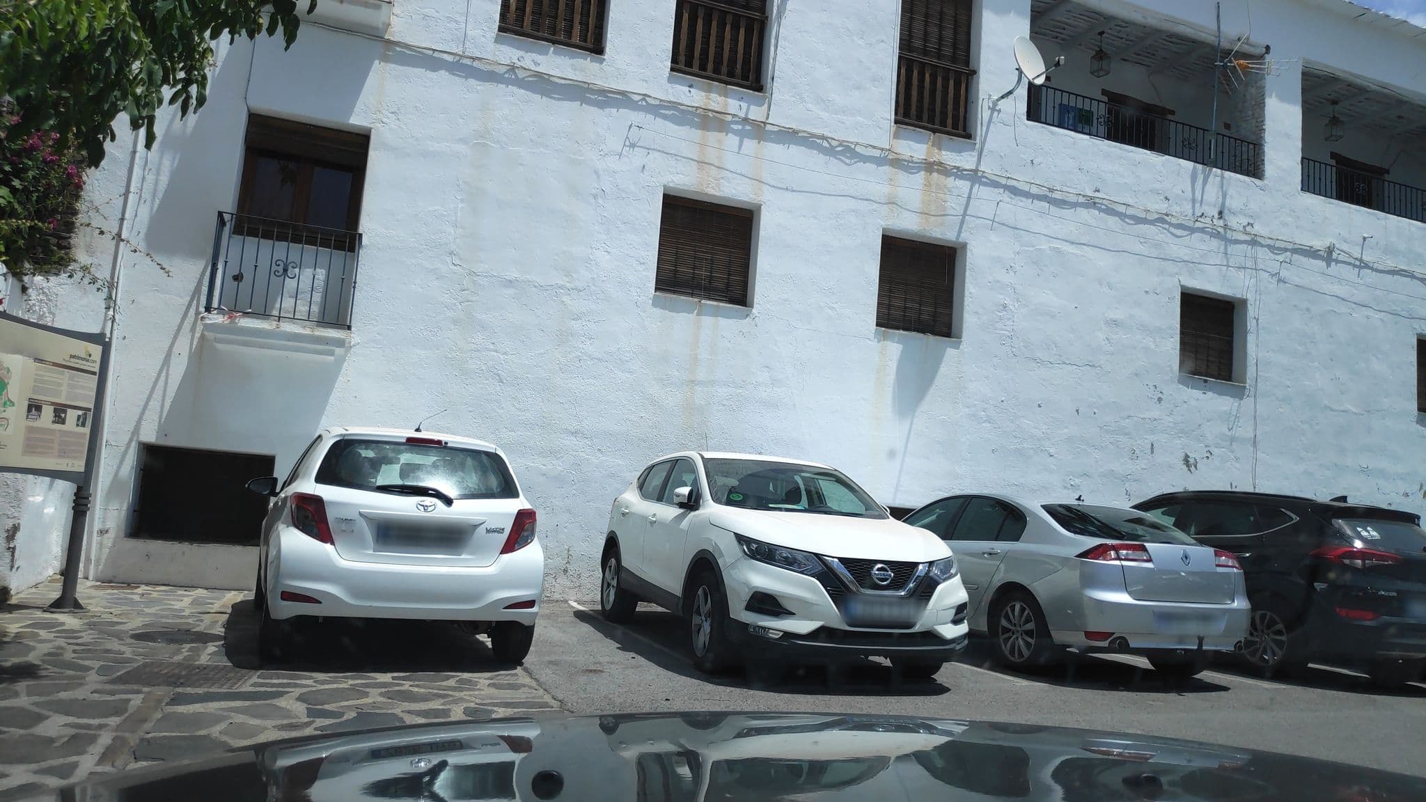 Street view near Apartamentos Rurales Poqueira, Órgiva — © polkillas (CC BY-SA · Mapillary)