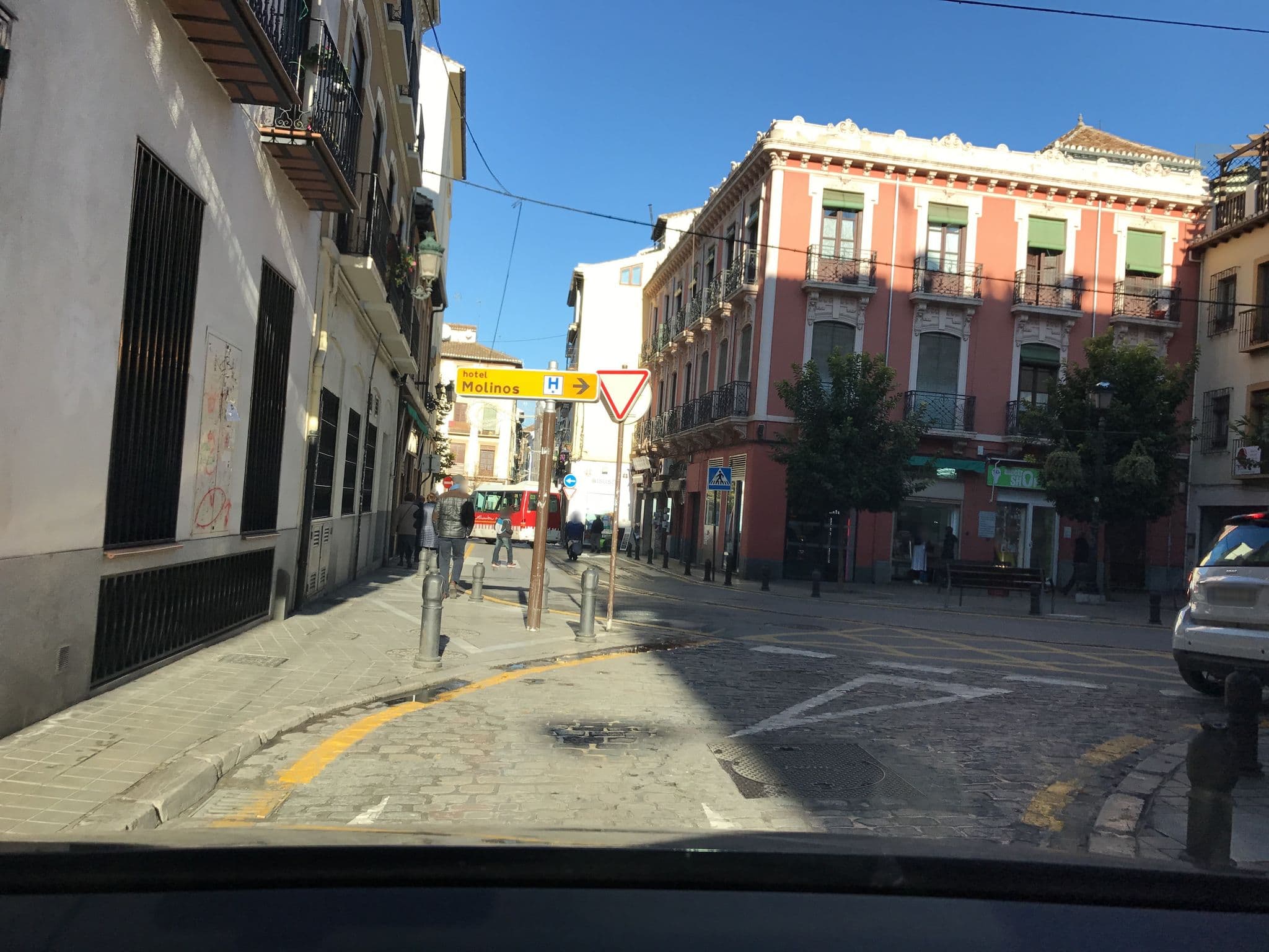 Street view near Centro Óptico el Realejo, Granada — © rainerup (CC BY-SA · Mapillary)