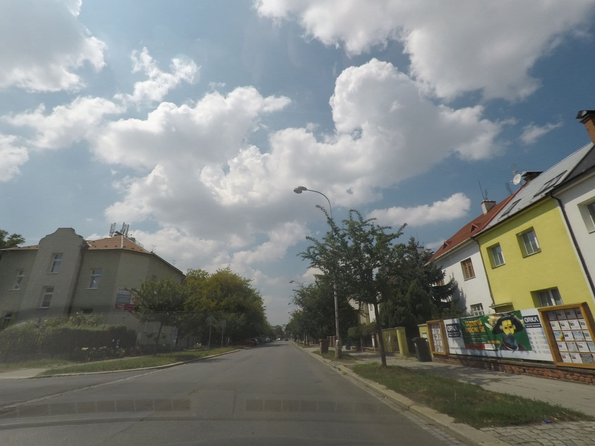 Street view near Apartmány Polská 12, Olomouc — © canadarunner (CC BY-SA · Mapillary)