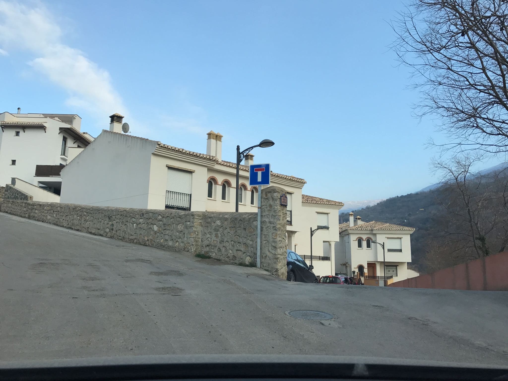 Street view near Puemape Lodge, Güéjar-Sierra — © rainerup (CC BY-SA · Mapillary)