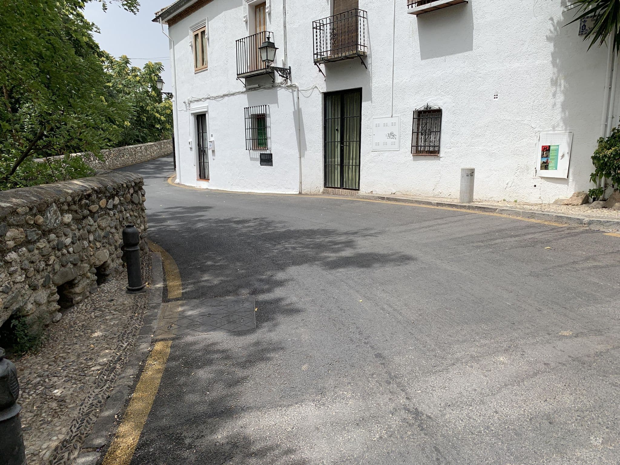 Street view near Cuevas el Abanico, Granada — © robot8a (CC BY-SA · Mapillary)