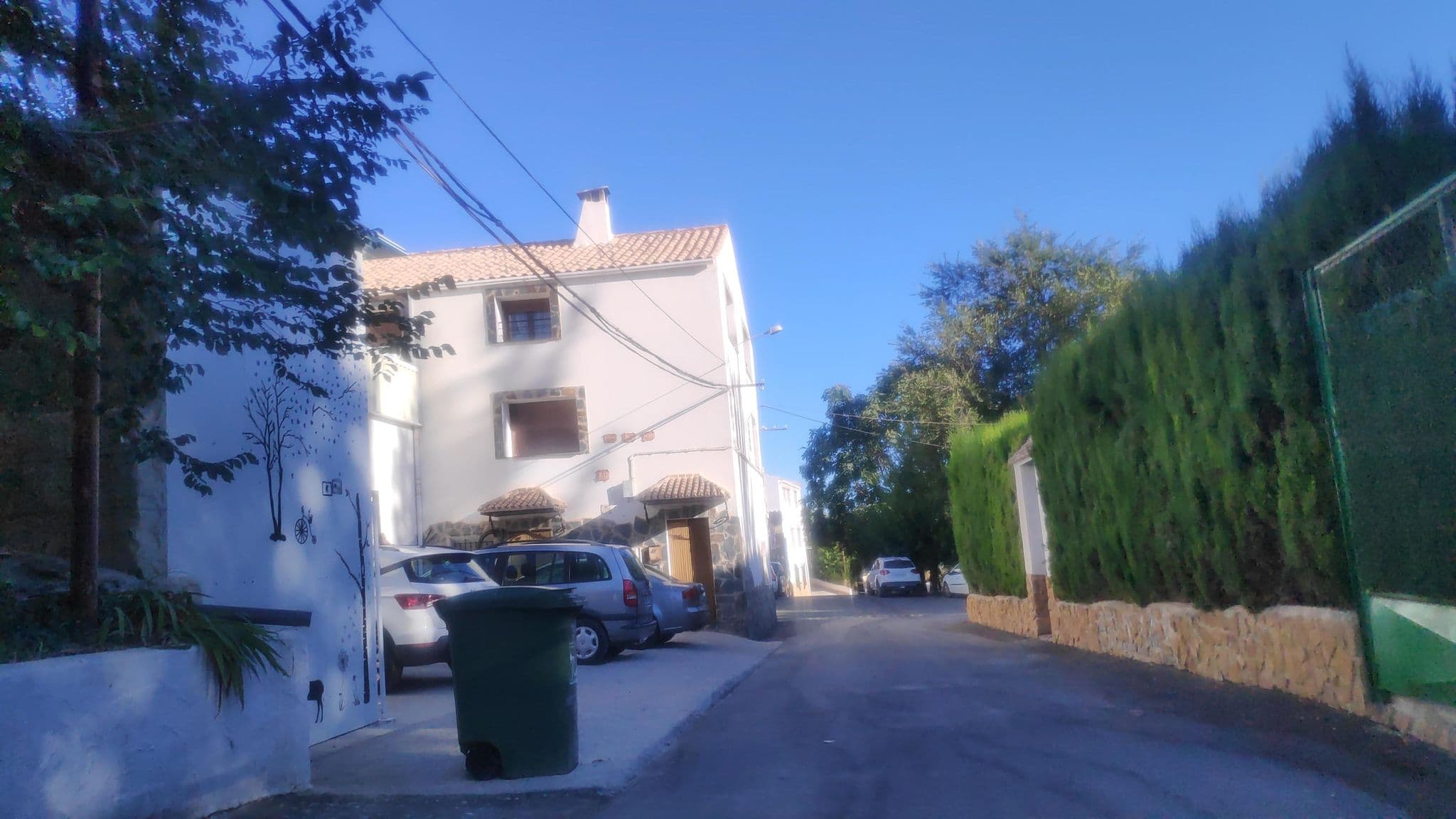 Street view near Alojamiento Rural Pelijas, Pozo Alcón — © juasmita (CC BY-SA · Mapillary)