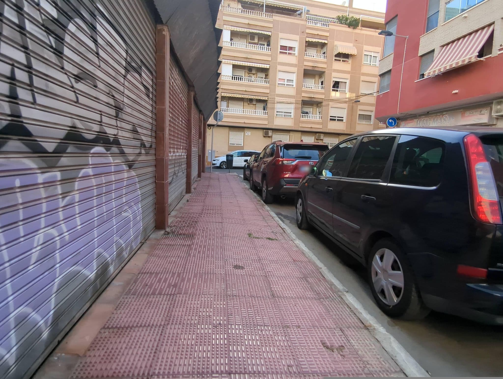 Street view near Zoa Apartment, Torrevieja — © miguel_andrade (CC BY-SA · Mapillary)