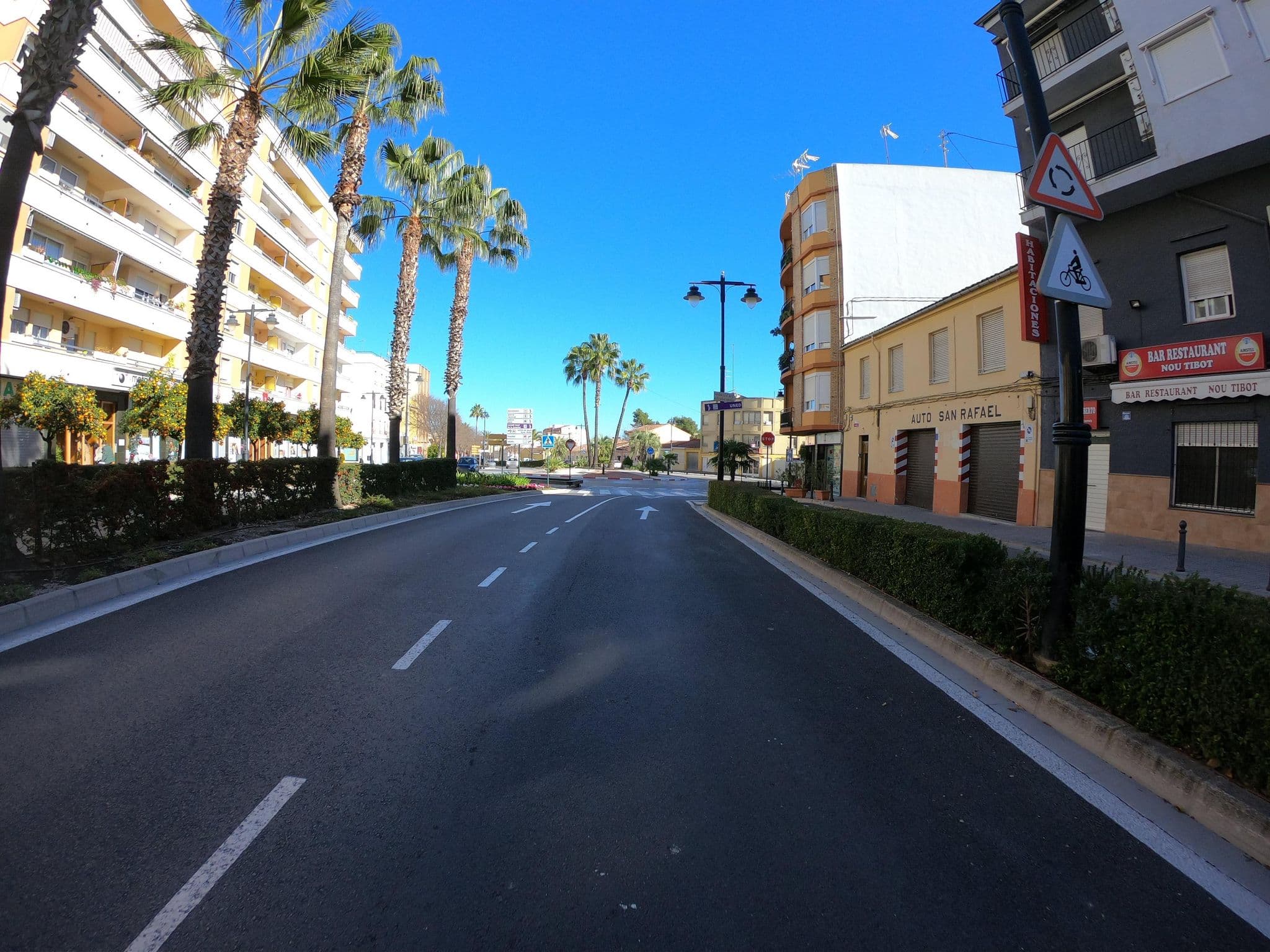 Street view near HABITACIONS CASA ROBERTO, Ontinyent — © joostjakob (CC BY-SA · Mapillary)