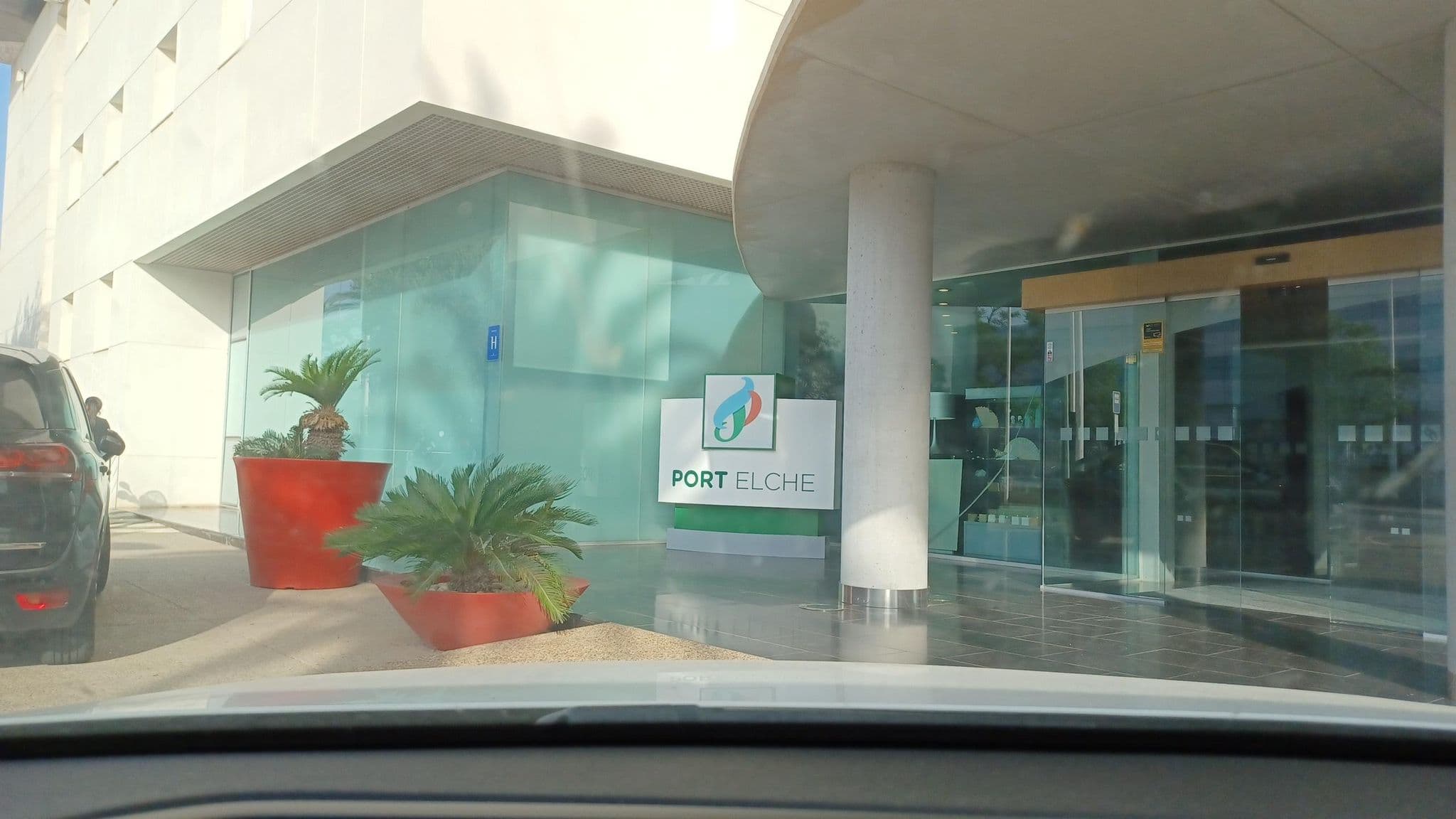 Street view near Holiday Inn, El Altet — © normanm (CC BY-SA · Mapillary)