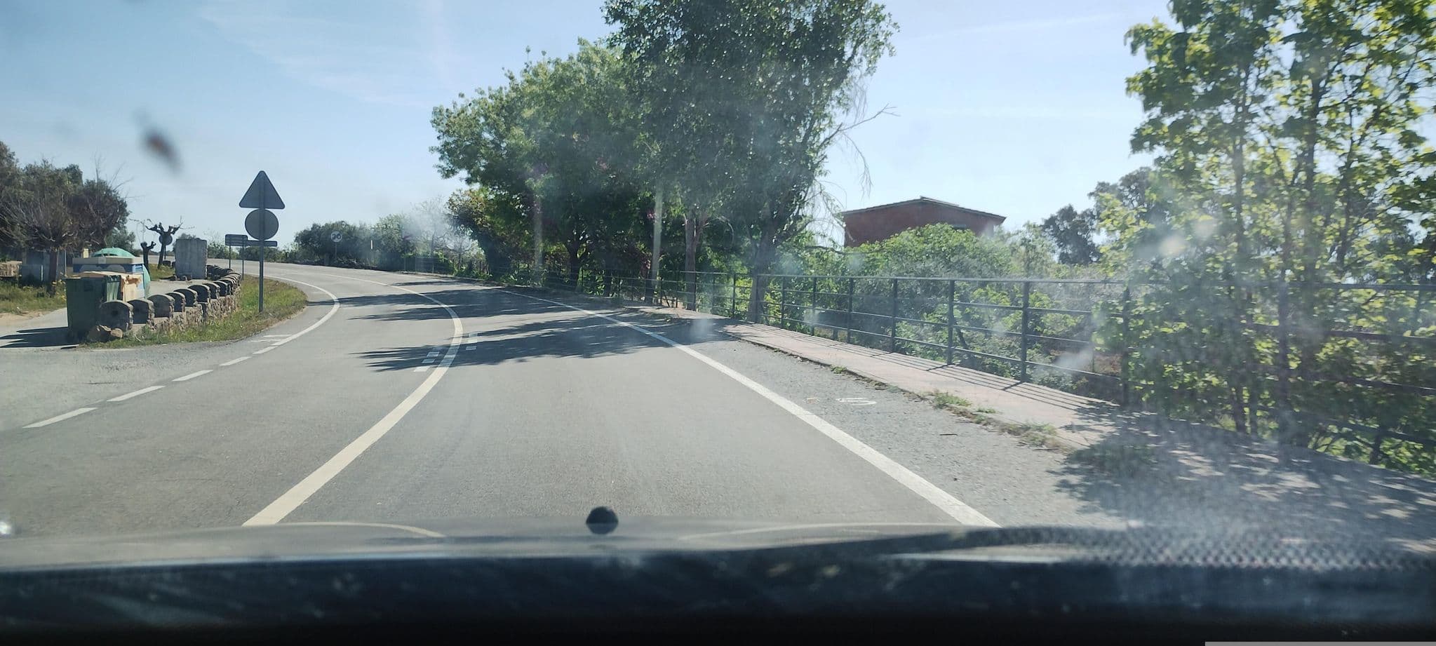 Street view near Hotel Rural Hojaranzos, Jaraíz de la Vera — © almorca (CC BY-SA · Mapillary)