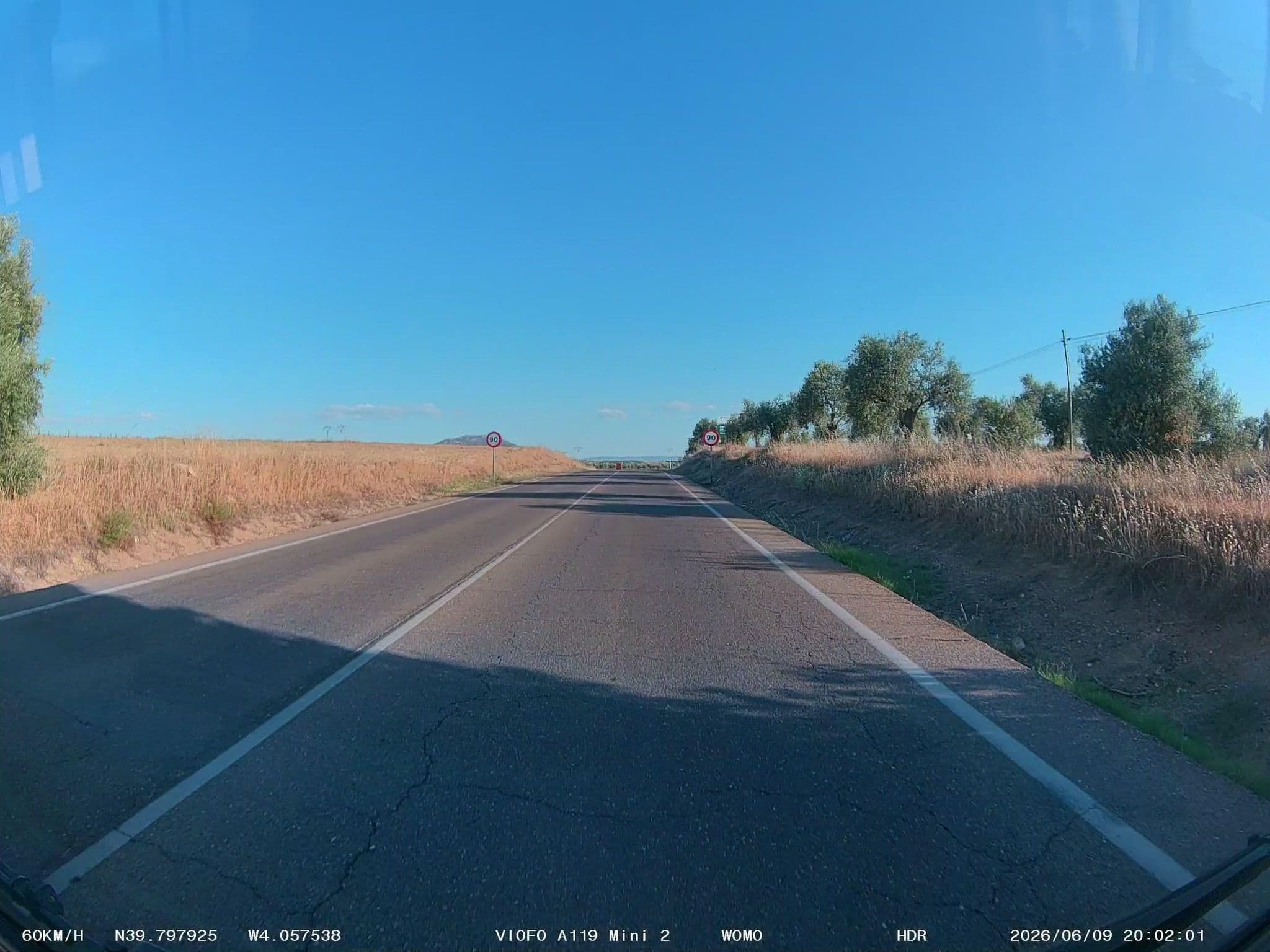 Street view near Hotel Alba De Layos, Argés — © soulcover (CC BY-SA · Mapillary)