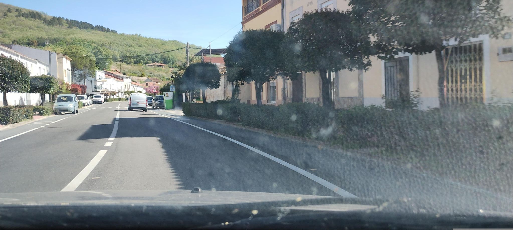 Street view near Apartamentos Torremenguada, Jaraíz de la Vera — © almorca (CC BY-SA · Mapillary)