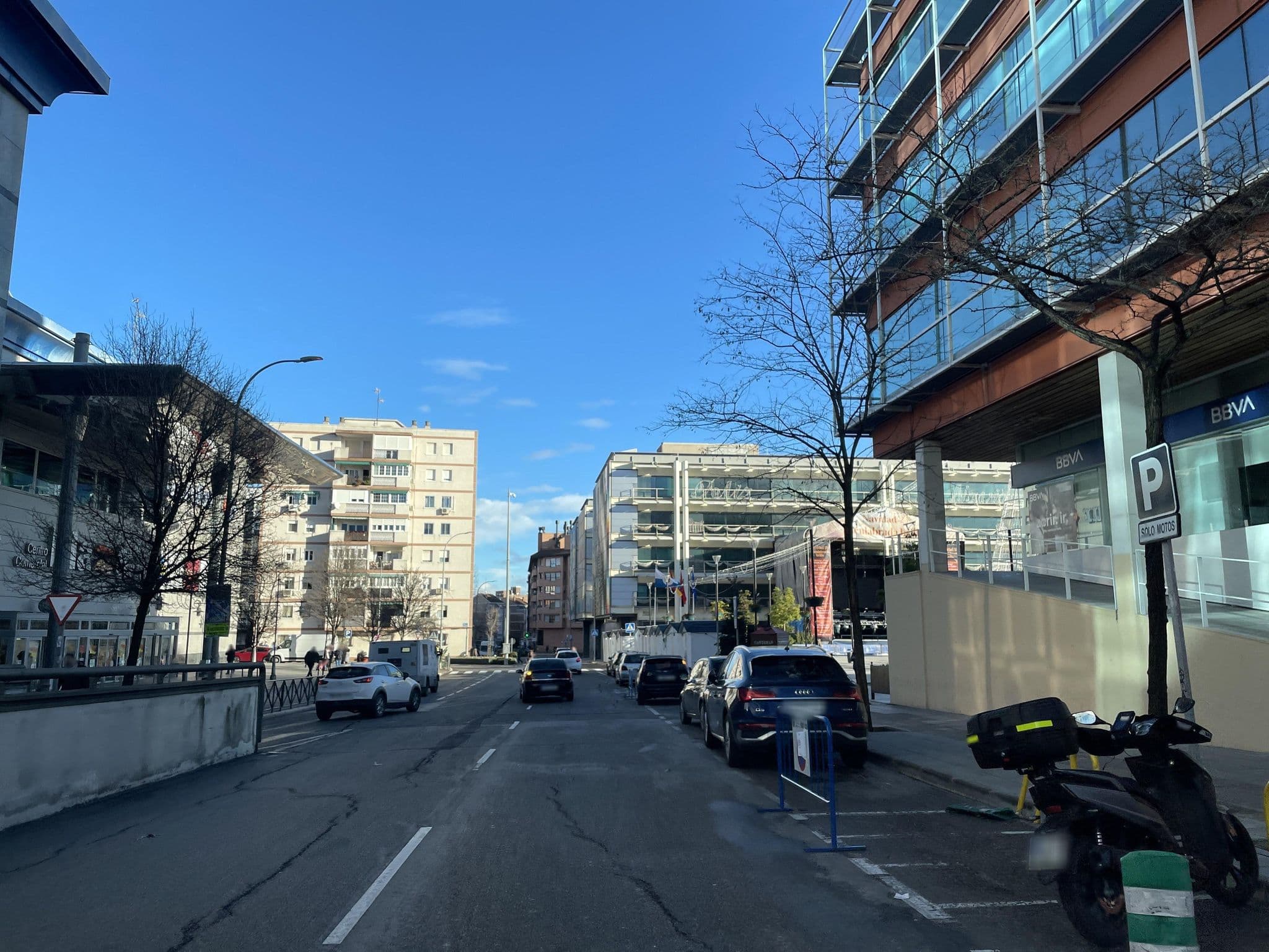Street view near NH Hotel Fuenlabrada, Fuenlabrada — © seraq (CC BY-SA · Mapillary)